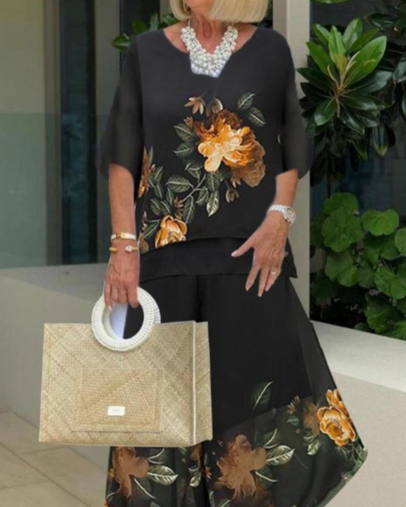 Short Sleeve plus Cropped Pants Printing Suit