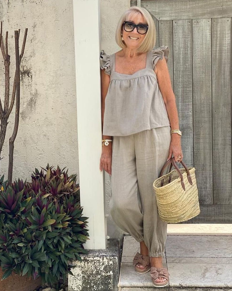 Jules Linen Two-Piece Set-Size S/3XL