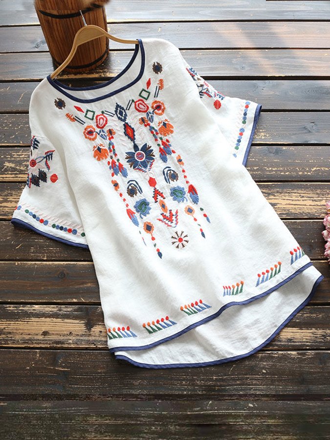 Women's Round Neck Embroidered Loose Women's T-shirt