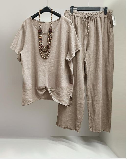 Round Neck Short Sleeve Trousers Suit