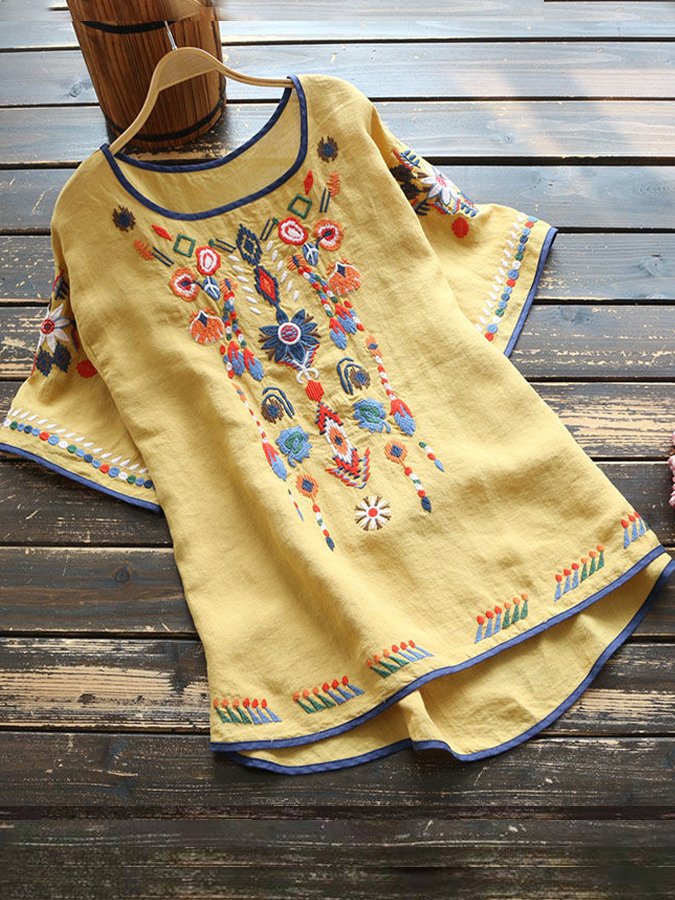 Women's Round Neck Embroidered Loose Women's T-shirt