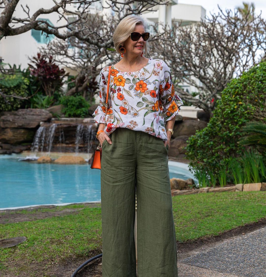 Round Neck Pullover Print Ruffle Sleeve Top Cotton and Linen Trousers