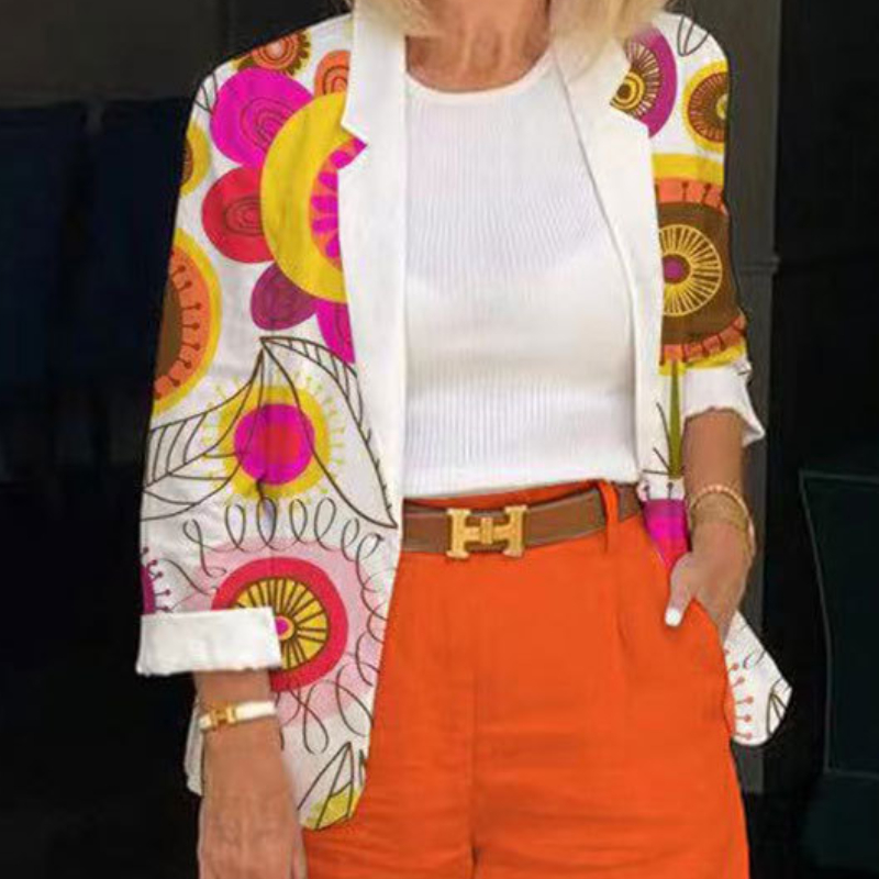 Small jacket top + five-piece pants two-piece suit