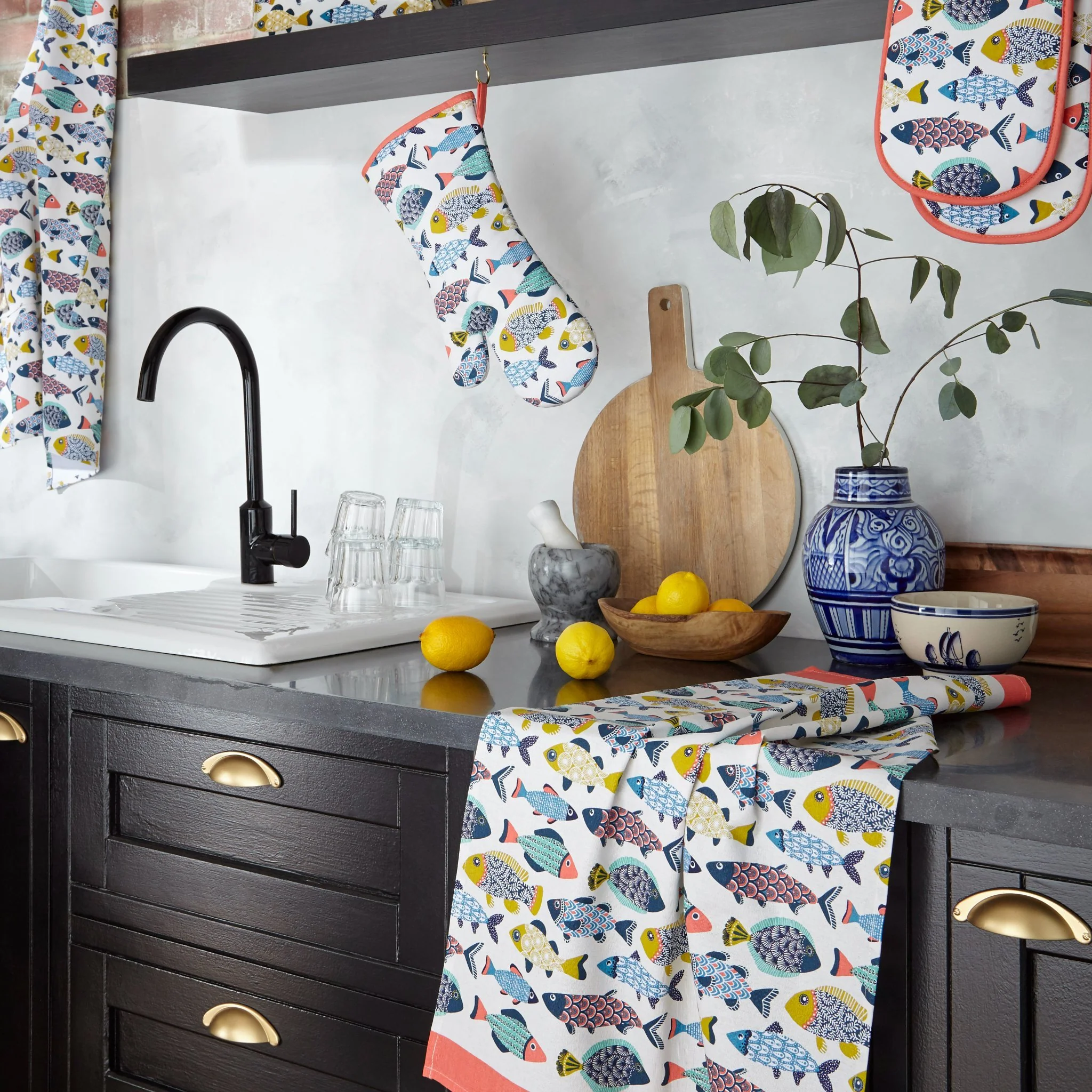 Aquarium Cotton Tea Towel in Blue