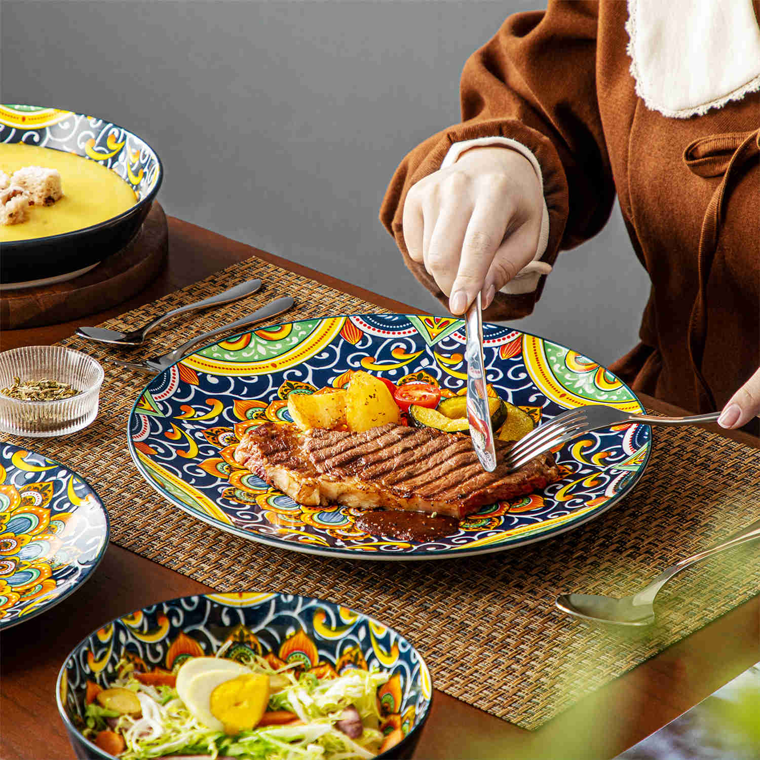 Simi 24 Piece Dinnerware Set