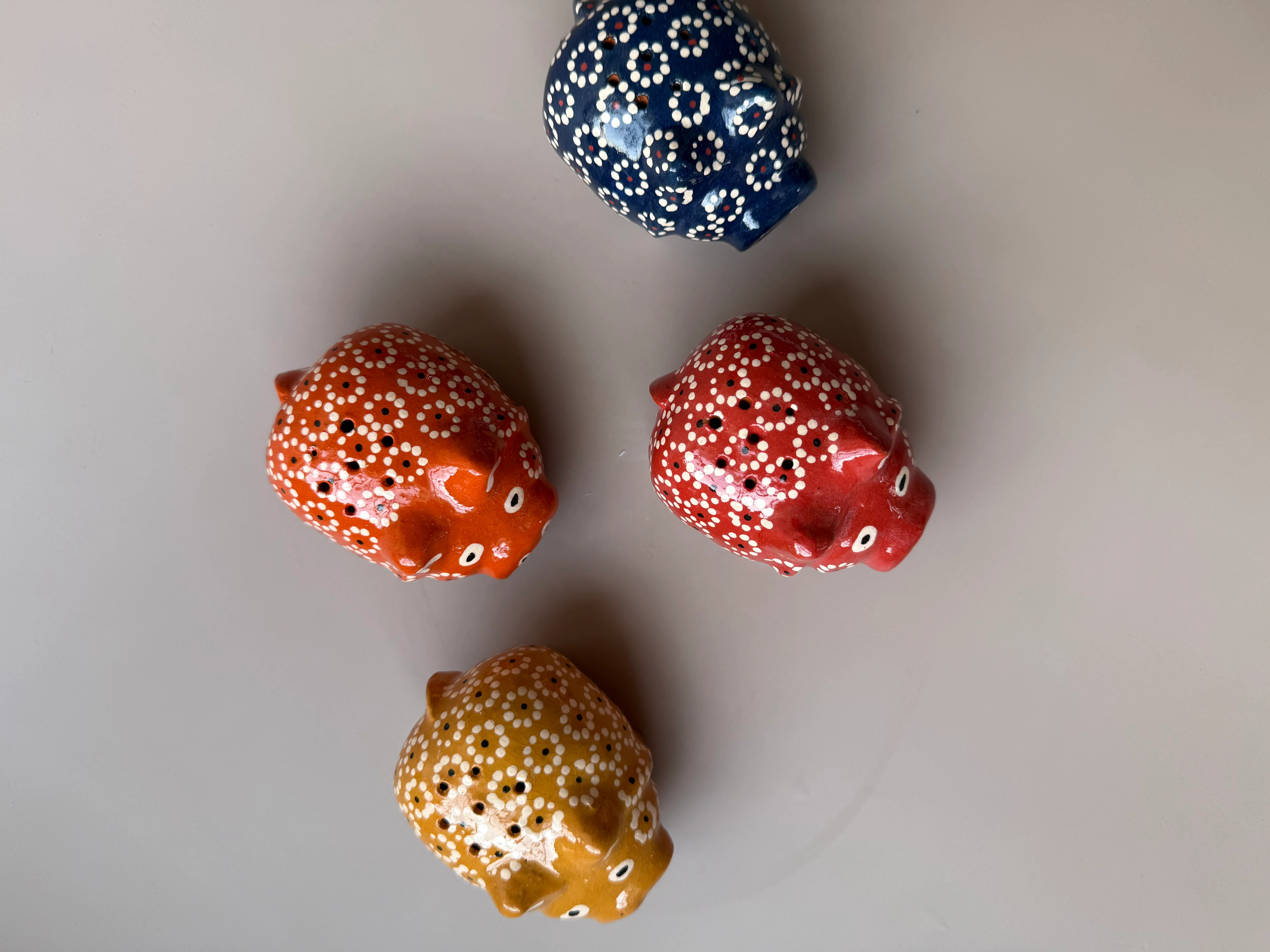 Michoacan Mexican Clay Salt And Pepper Marranitos Shakers Piggies Puerquitos