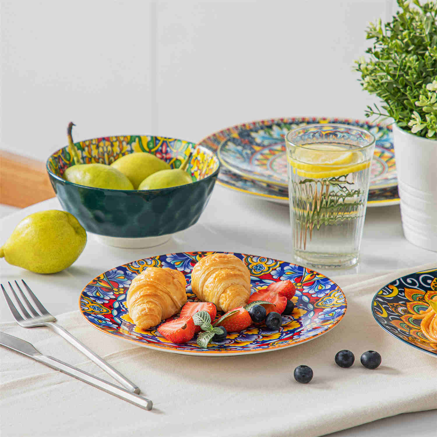 Simi Salad Plates Set of 6