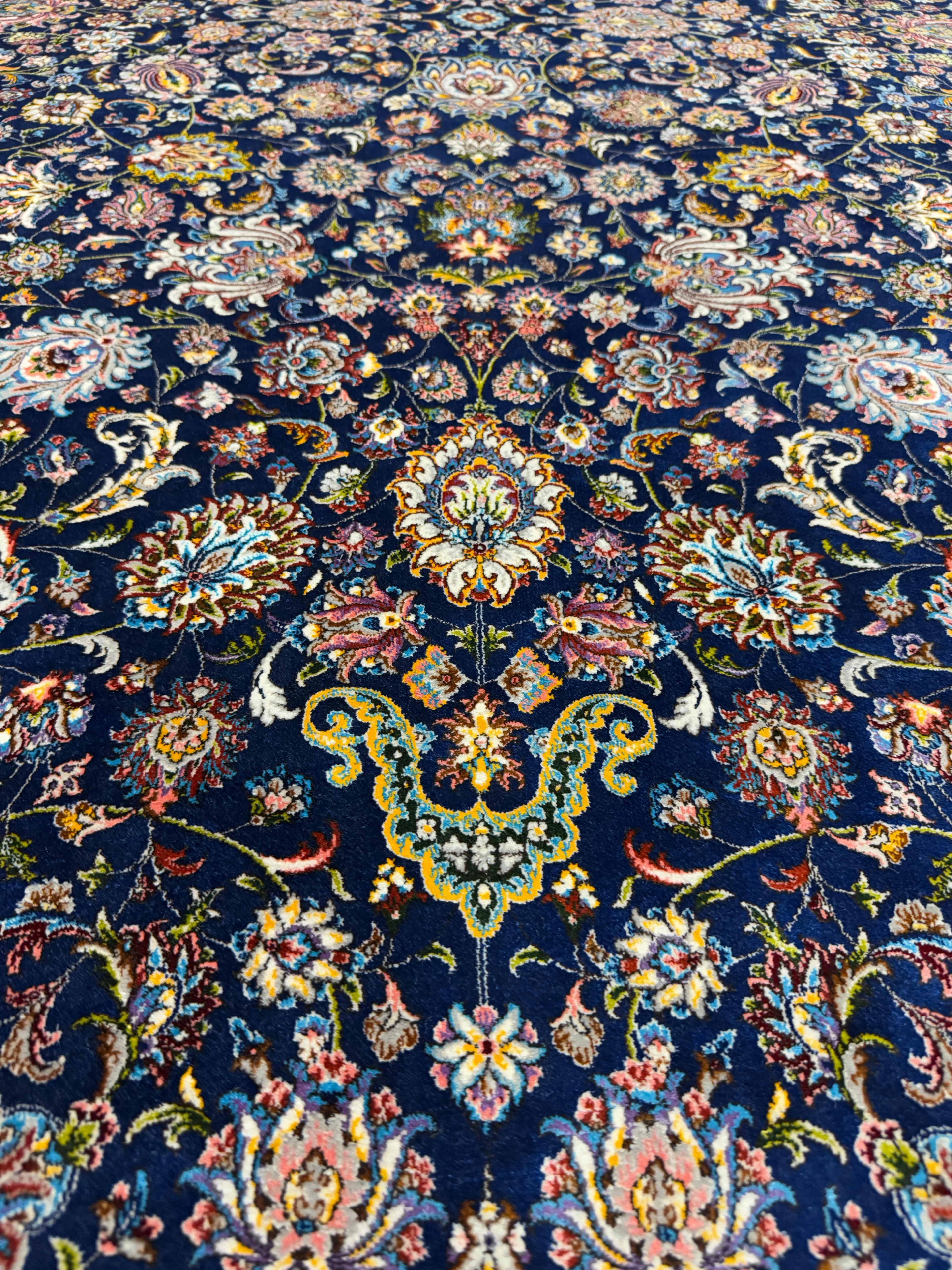 Fine Wool & Silk Persian Rug