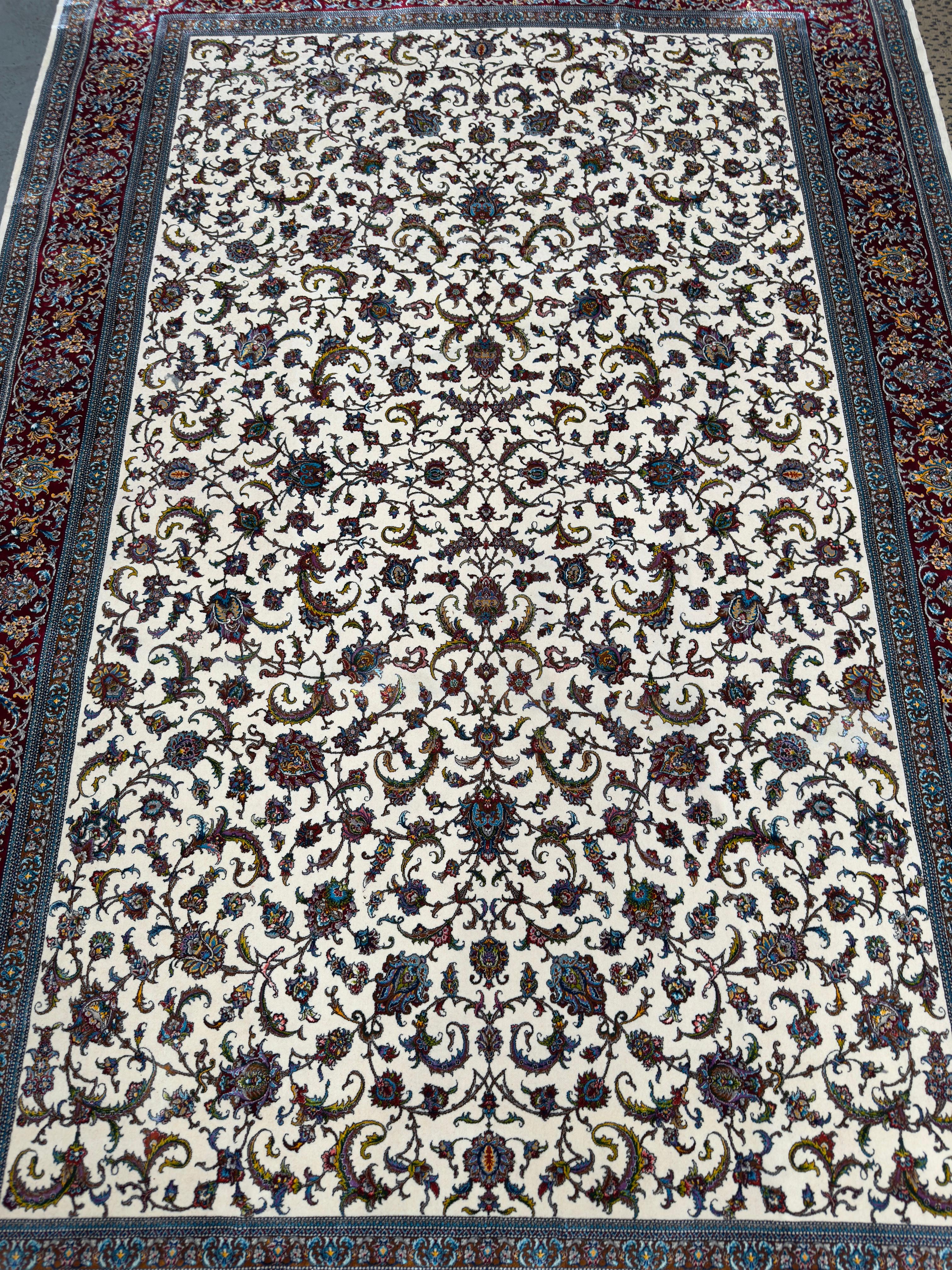 Fine Wool & Silk Persian Rug