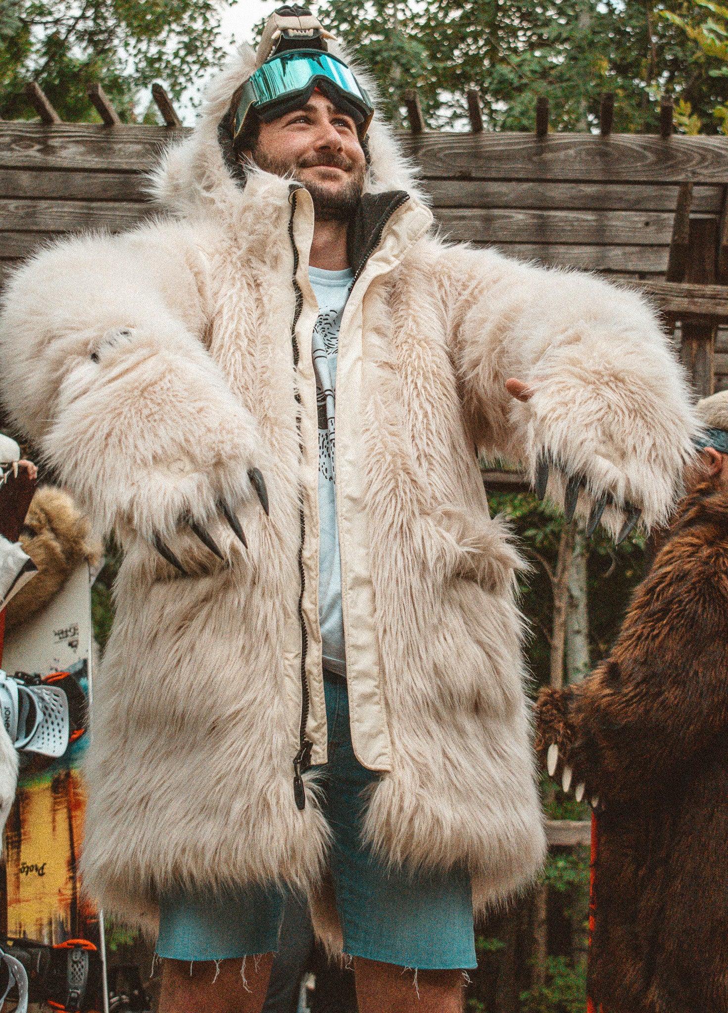 THE POLAR BEAR COAT, v5