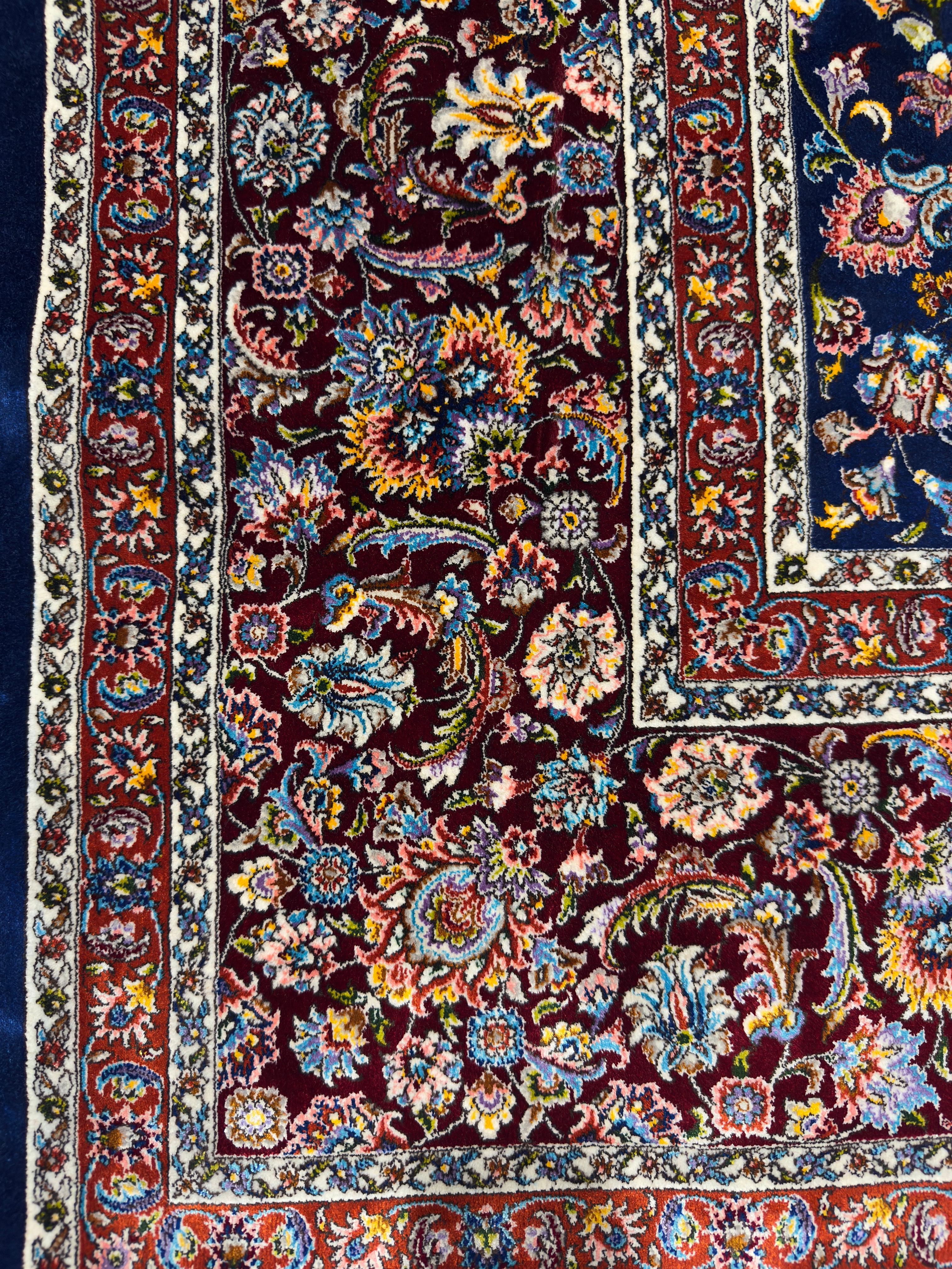 Fine Wool & Silk Persian Rug