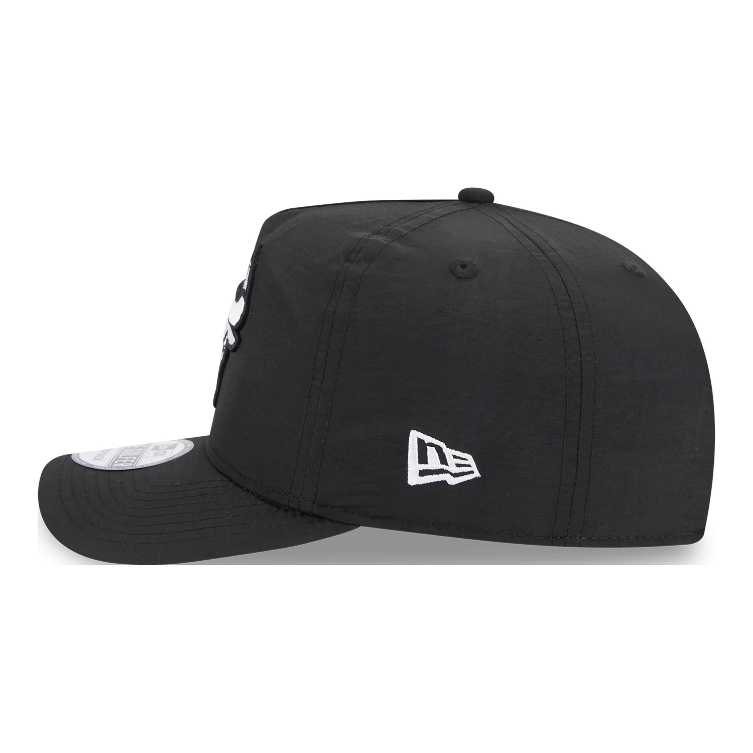 Chicago Bulls New Era Nylon Adjustable Black Golfer