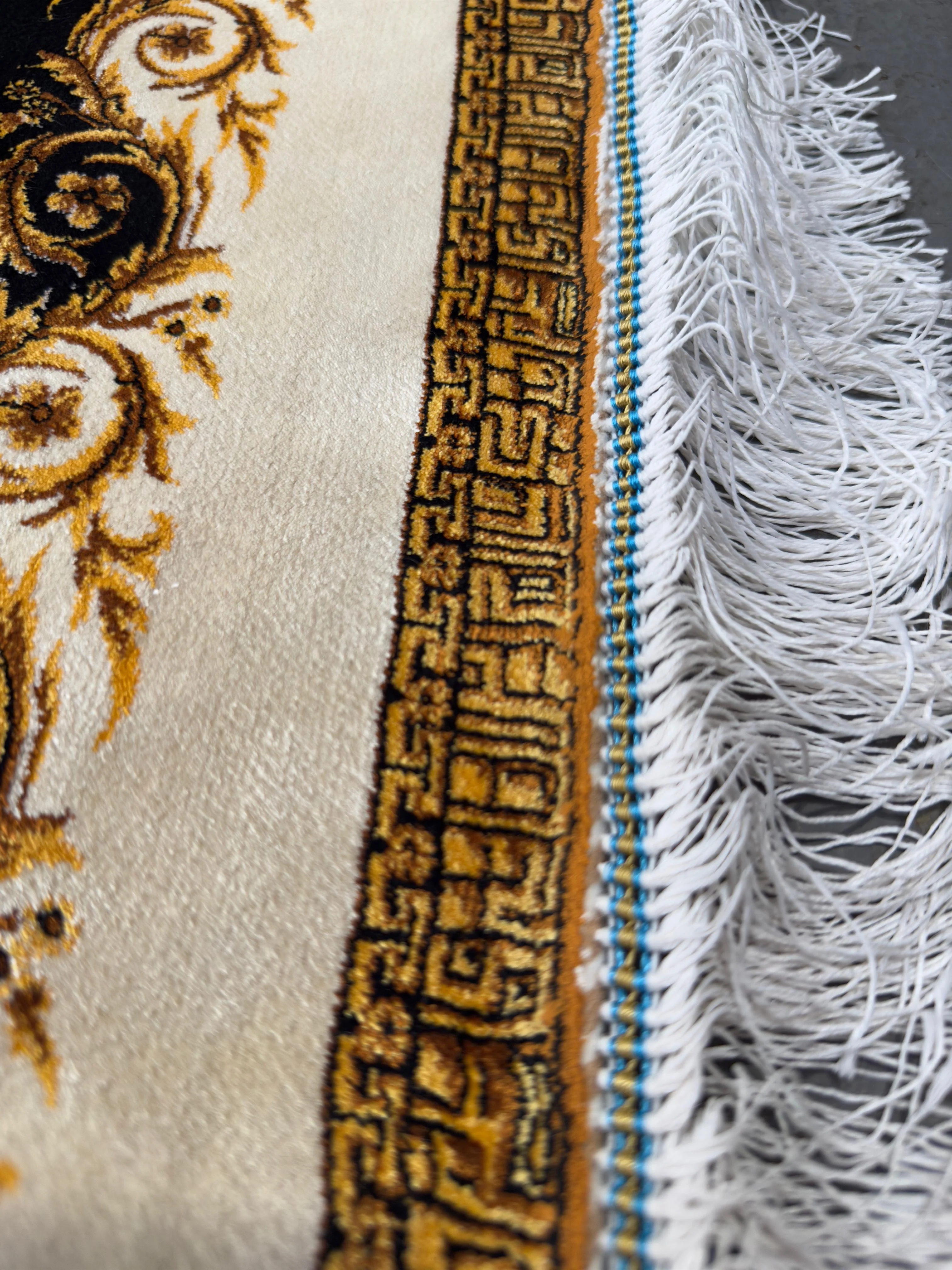 Fine Persian Pure Silk Rug