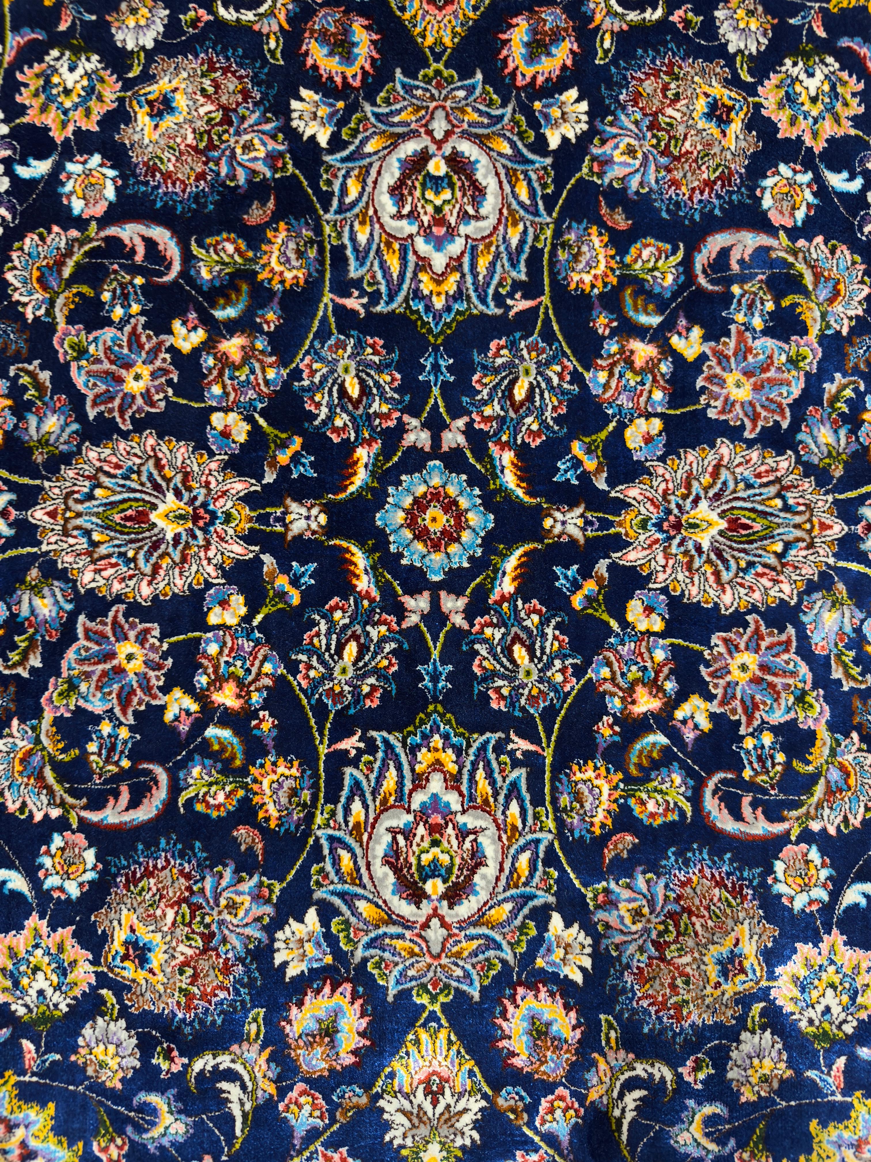 Fine Wool & Silk Persian Rug