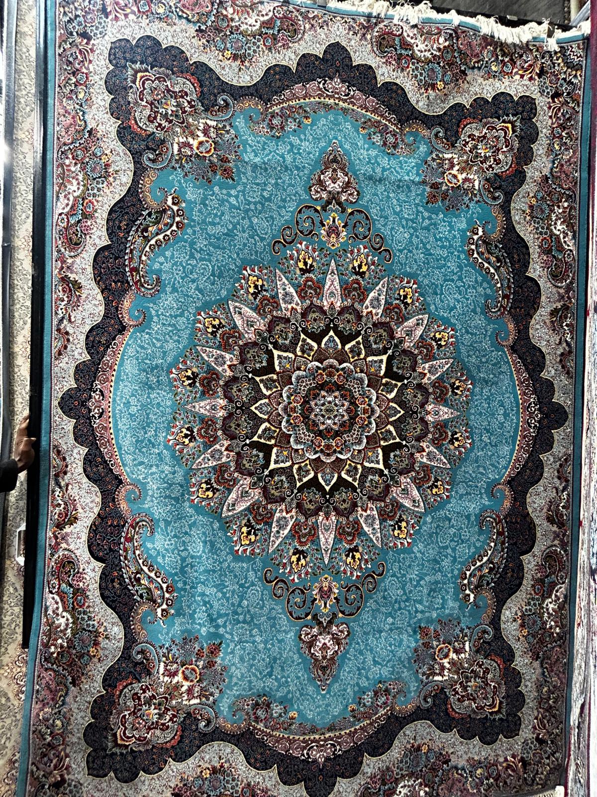 Simorgh Persian Rug - 700 Reeds