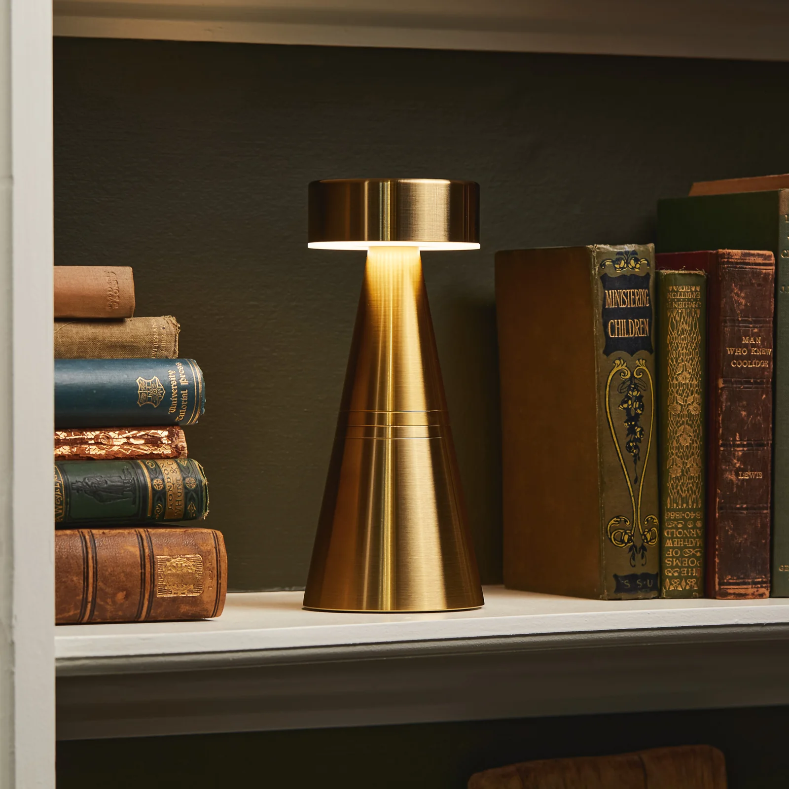 Charm Drum Rechargeable Cordless Table Lamp, Brass