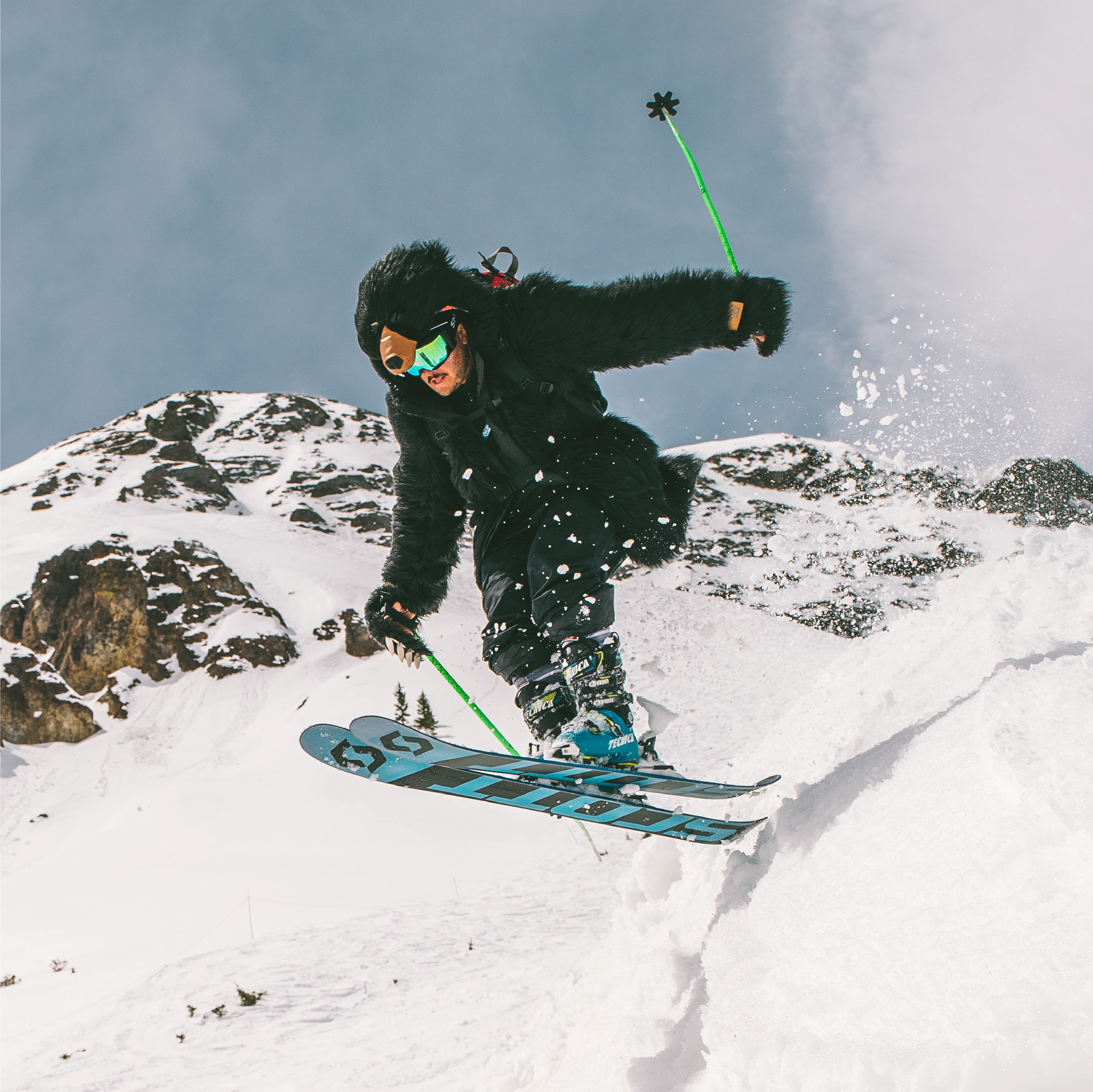 THE BLACK BEAR COAT, v5