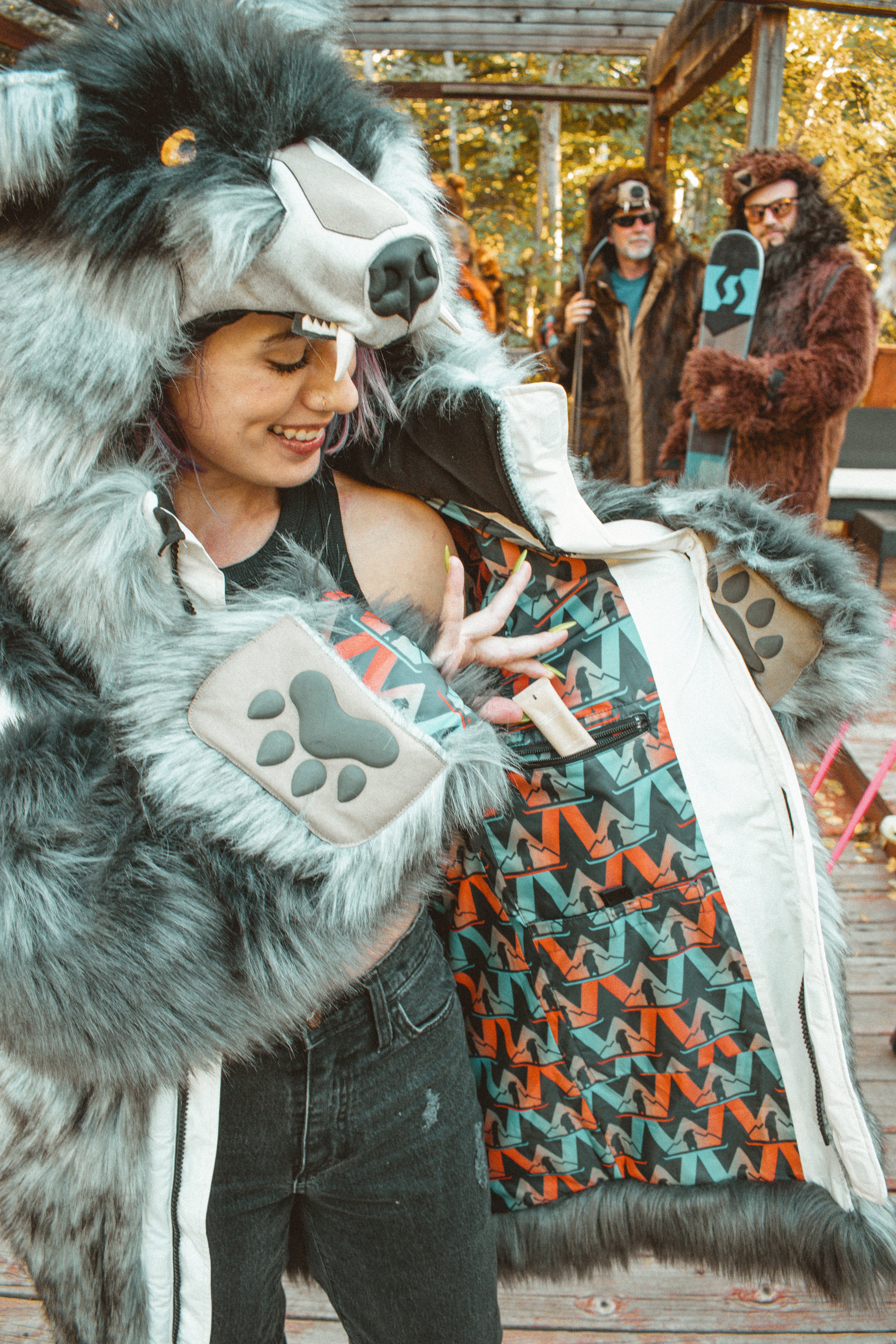 THE TIMBER WOLF COAT, v5