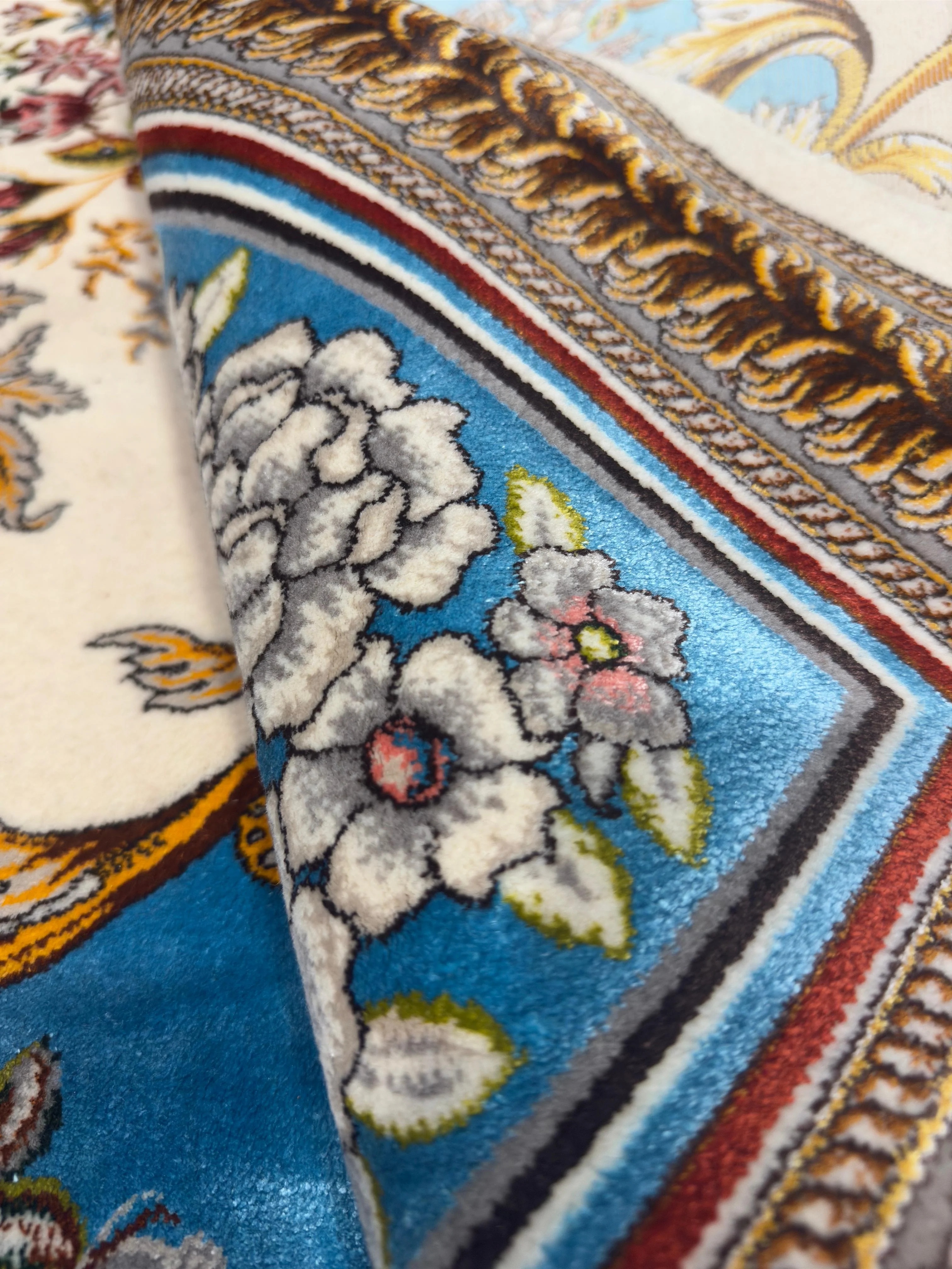 Fine Persian Silk Rug