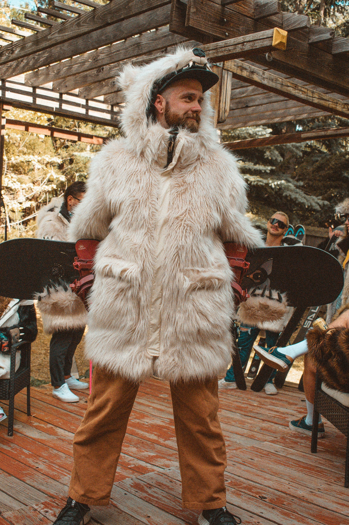 THE POLAR BEAR COAT, v5