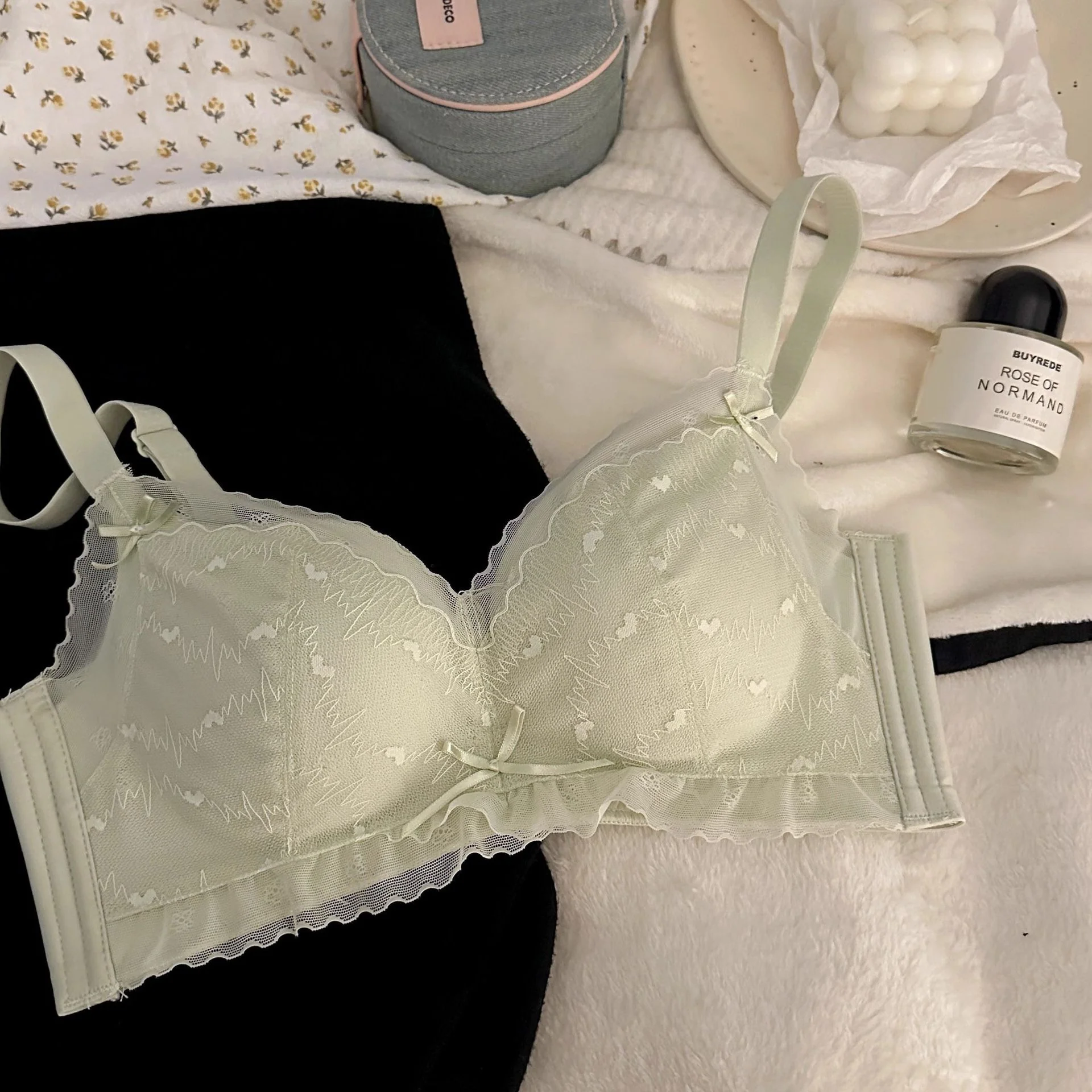 DreamLift 3D Silhouette Bra Set