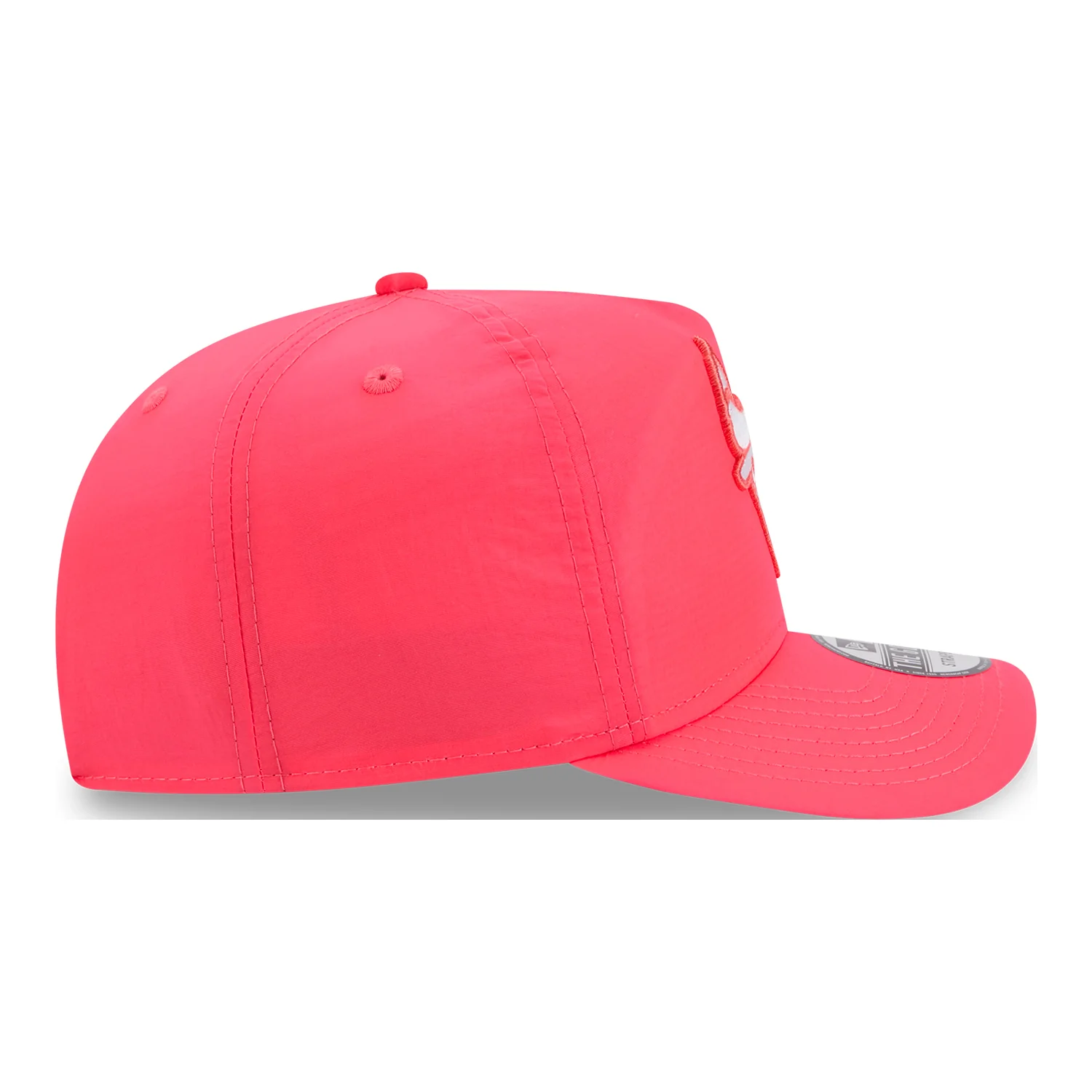 Chicago Bulls New Era Nylon Adjustable Pink Golfer