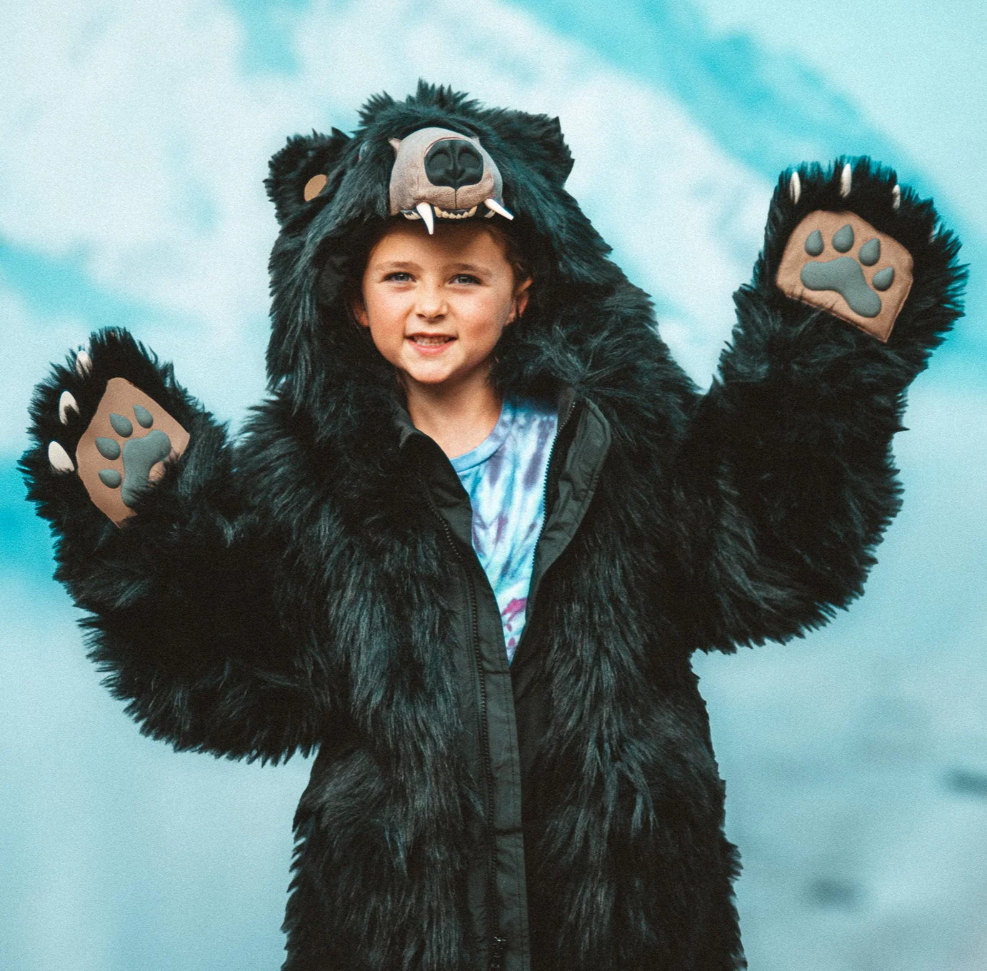 KIDS' BLACK BEAR COAT