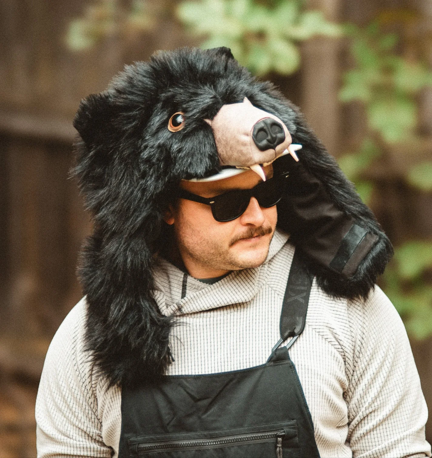 THE BLACK BEARACLAVA, v5