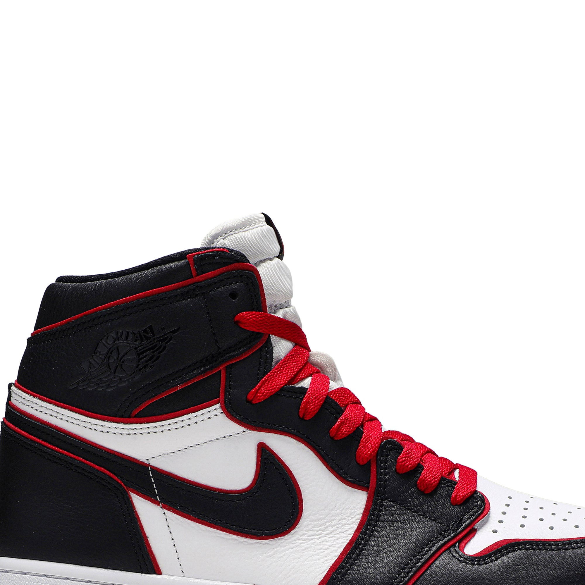 Air Jordan 1 Retro High OG 'Bloodline' 555088-062