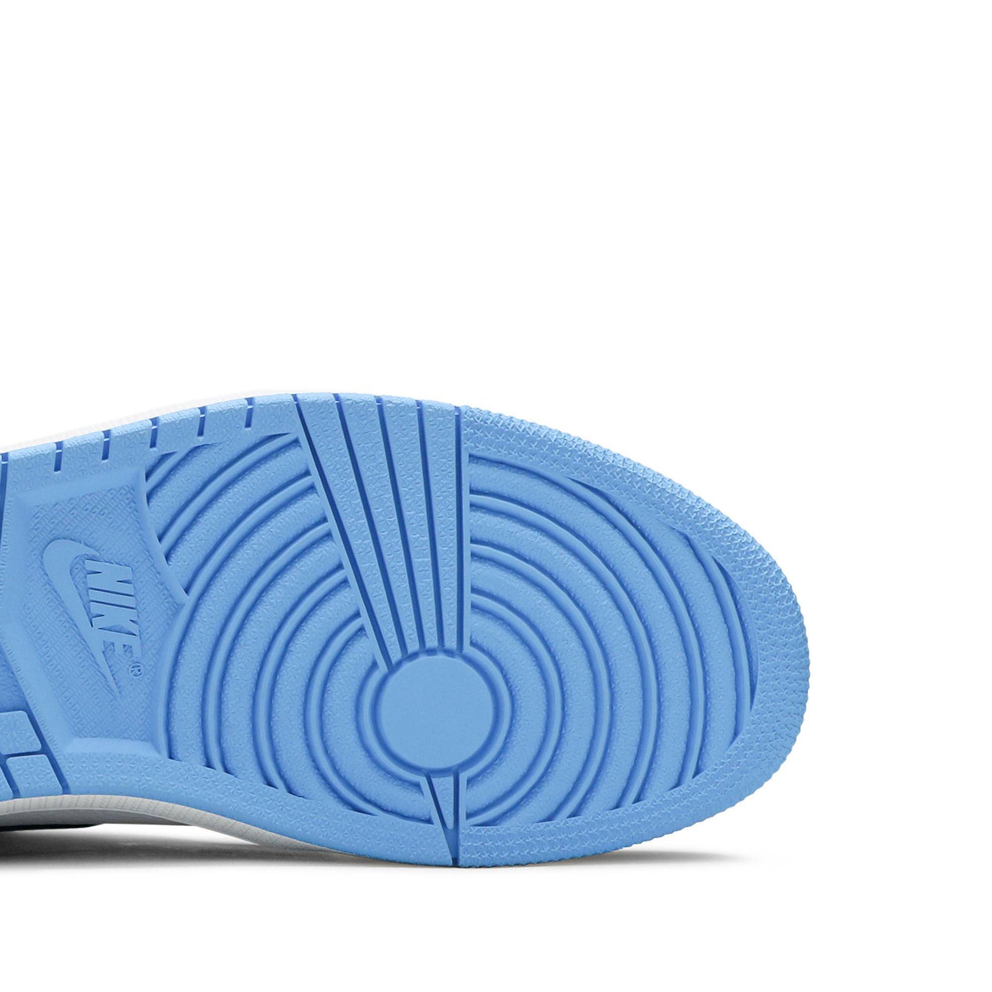 Air Jordan 1 Retro High OG 'University Blue' 555088-134