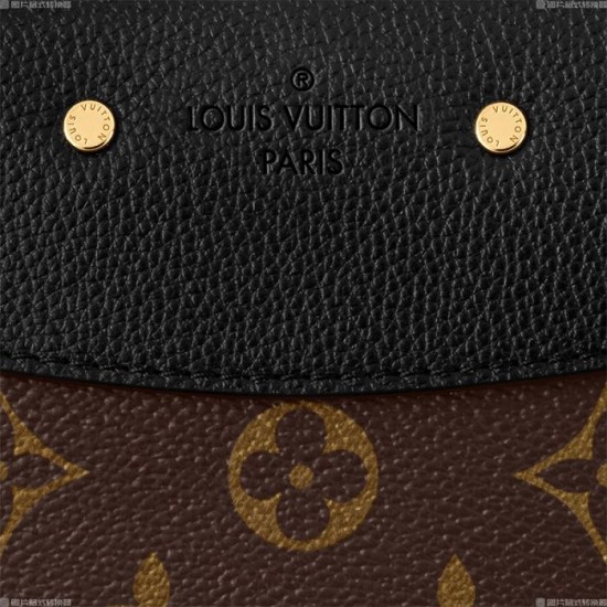Saint placide leather crossbody bag Louis Vuitton Beige in Leather -  19426082