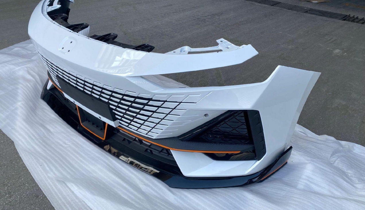 Car Bumper Front Bumper with Sensor 22944857