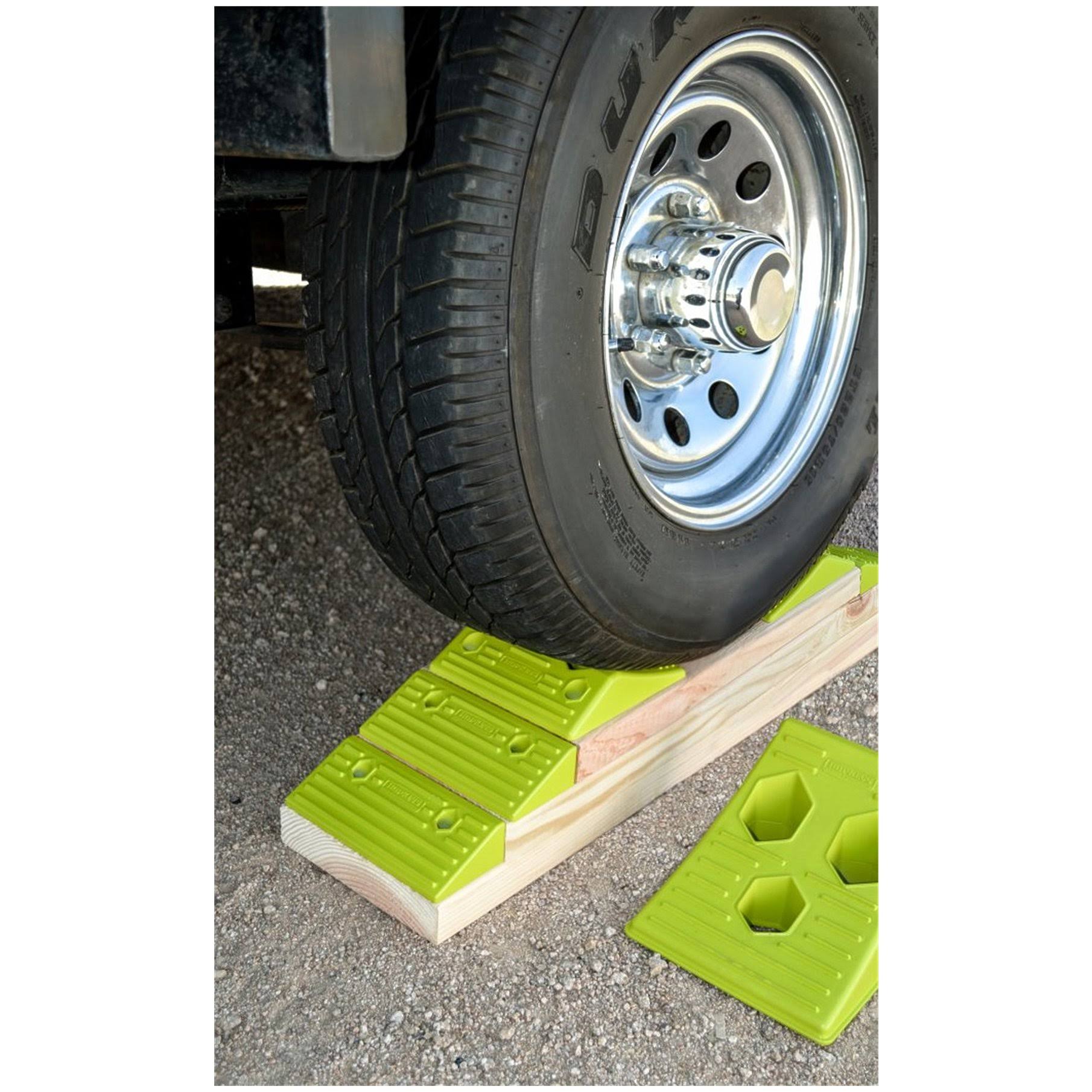 Hopkins 08200 Endurance RV Leveling Kit with Wheel Chock dersya