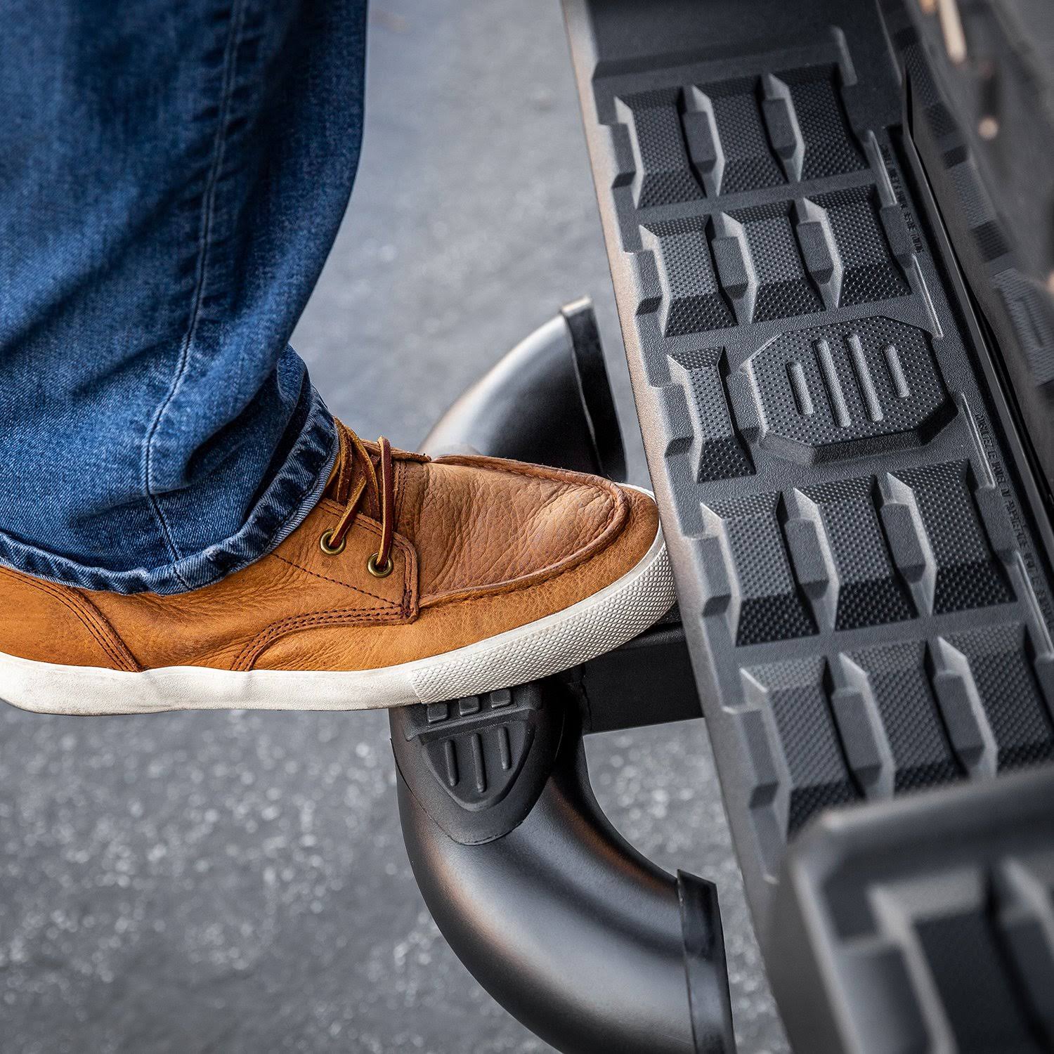 Bully Black Bull Truck Hitch Step BBS1102 dersya