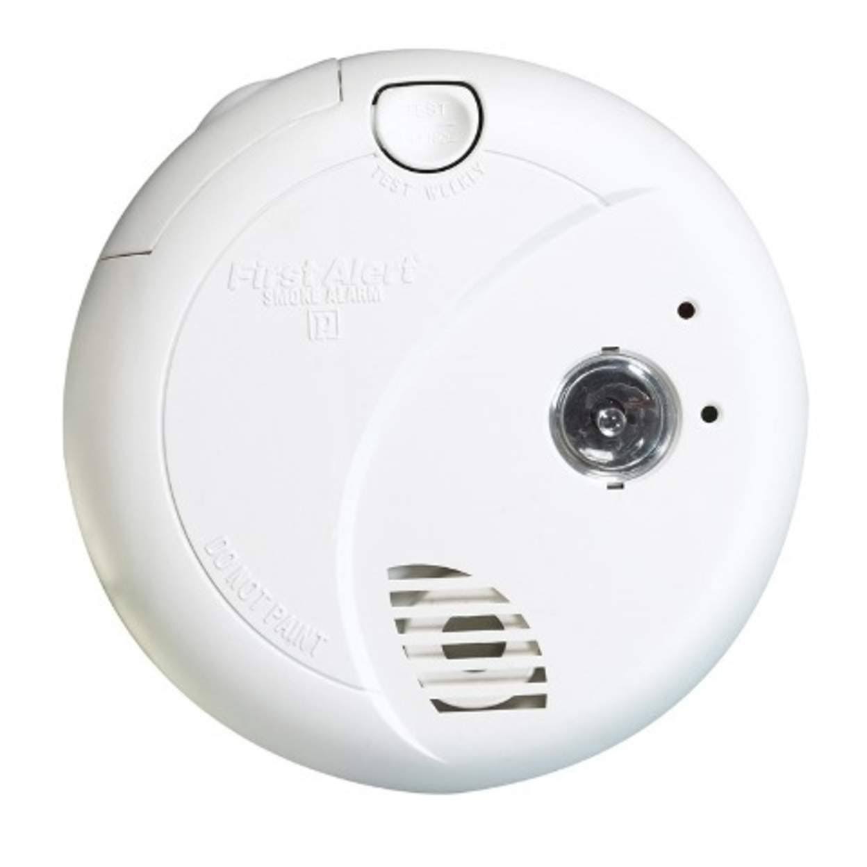 BRK 7020b - 120V Smoke Alarm - dersya