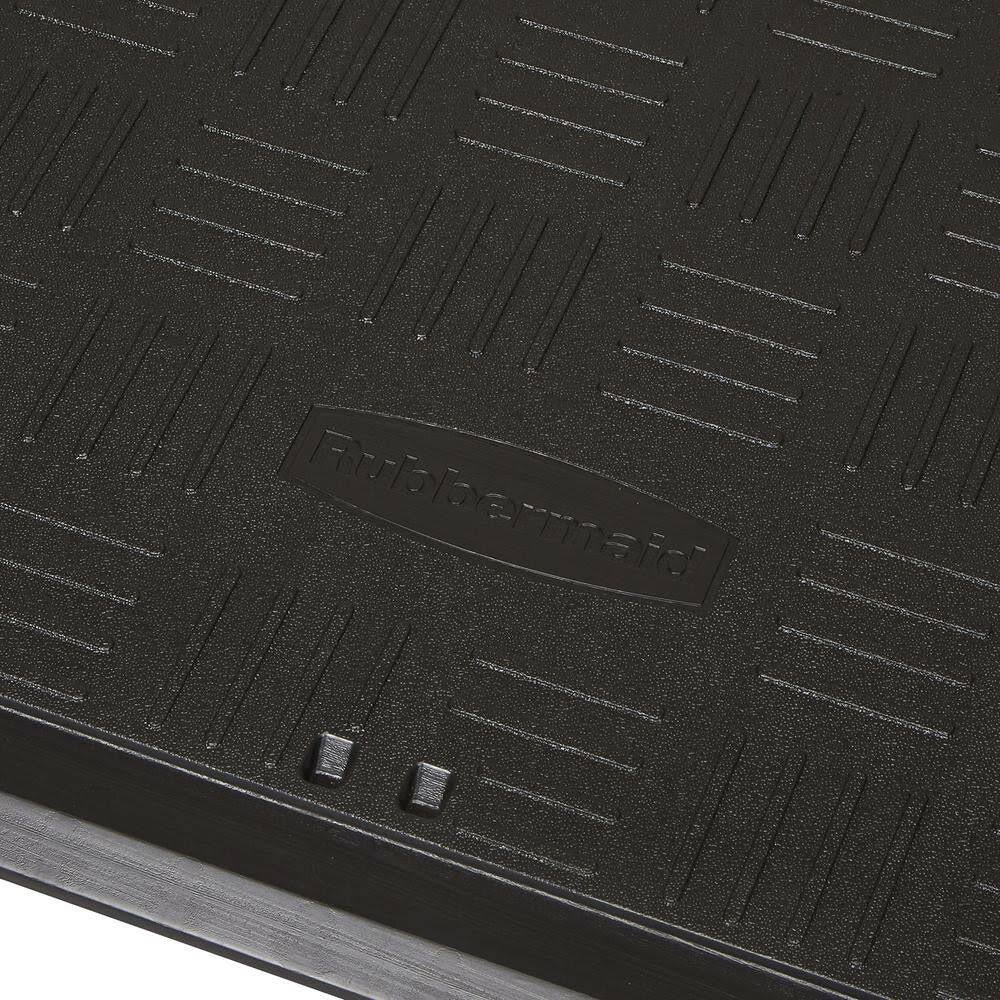 Rubbermaid Big Max Junior 3 ft. 5 in. x 7 ft. Storage Shed dersya