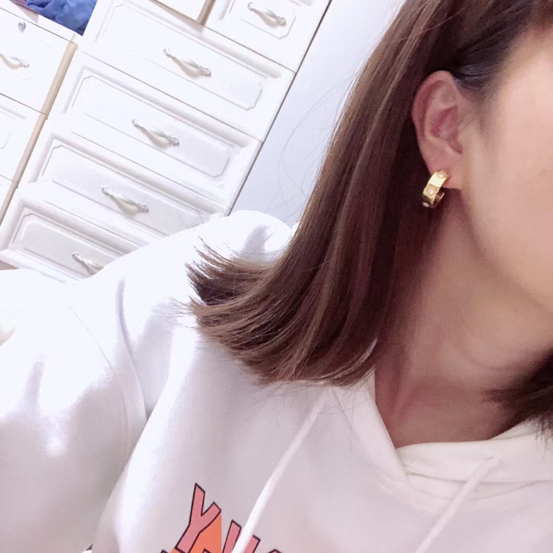 KADIR-LOVE EARRINGS 3 DIAMONDS