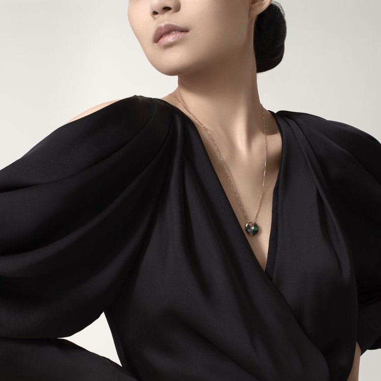 AMULETTE  NECKLACE, SMALL MODEL