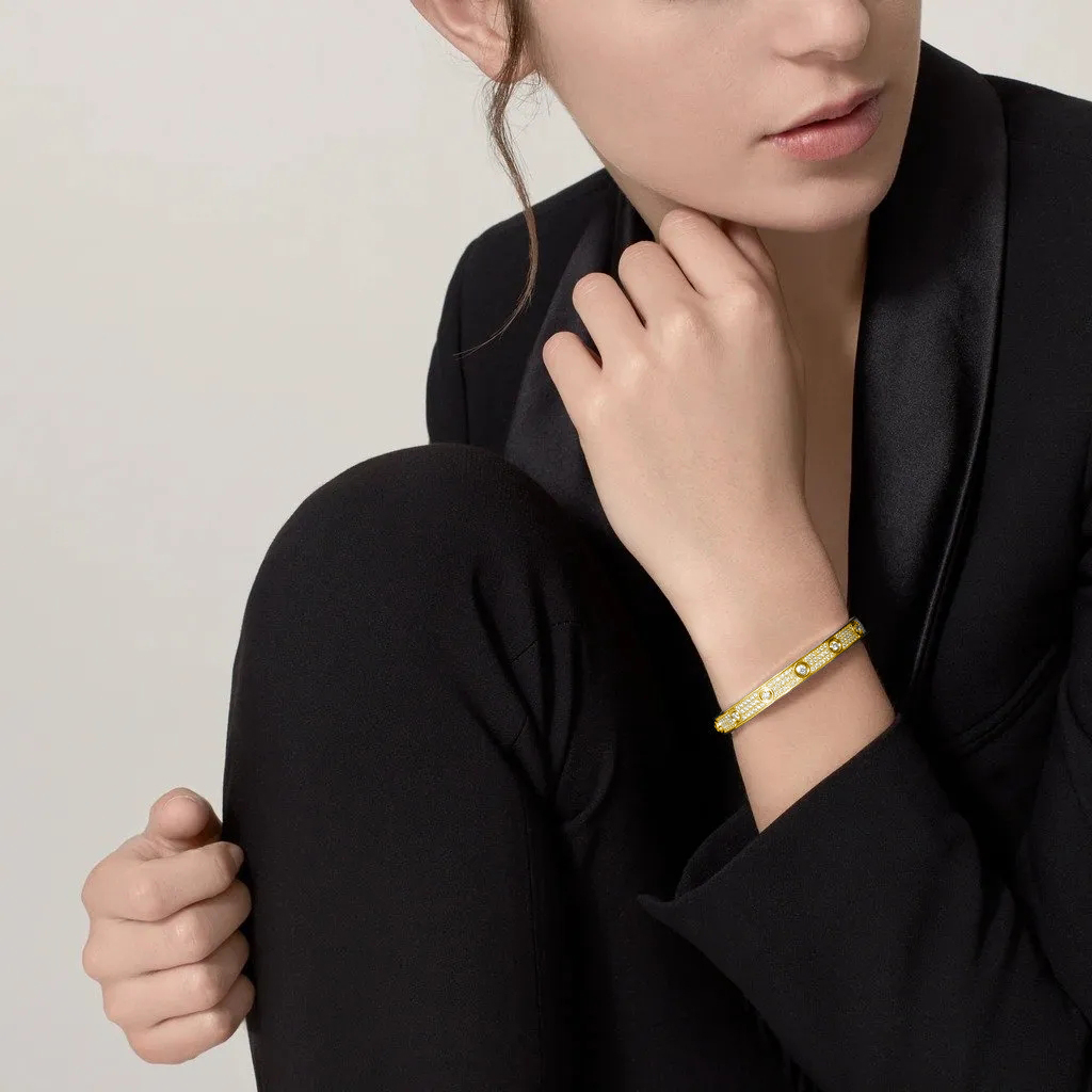 Kadir-Love Bracelet Amour Pavé Bracelet, yellow gold