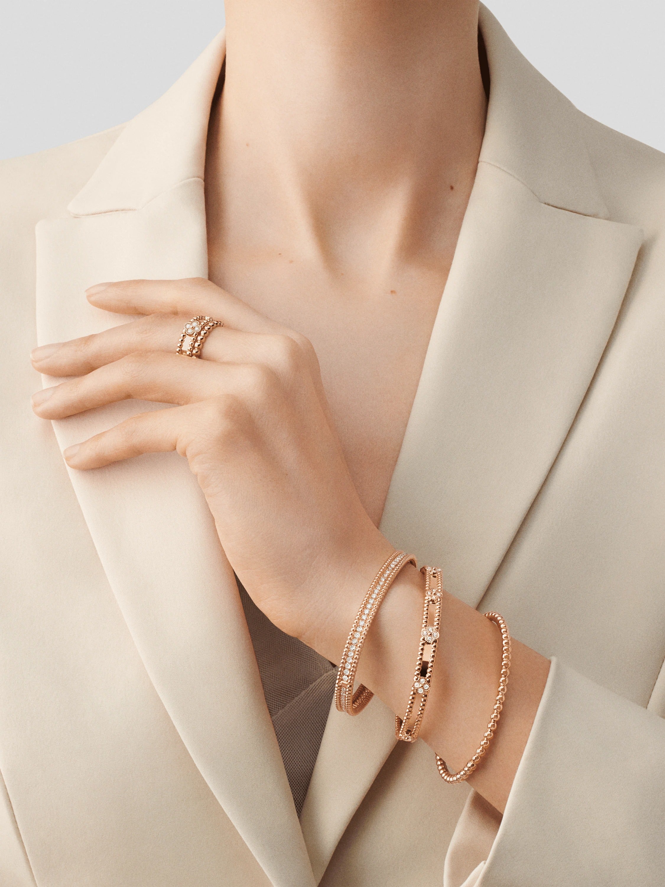 Perlée sweet clovers ring Rose gold, Diamond