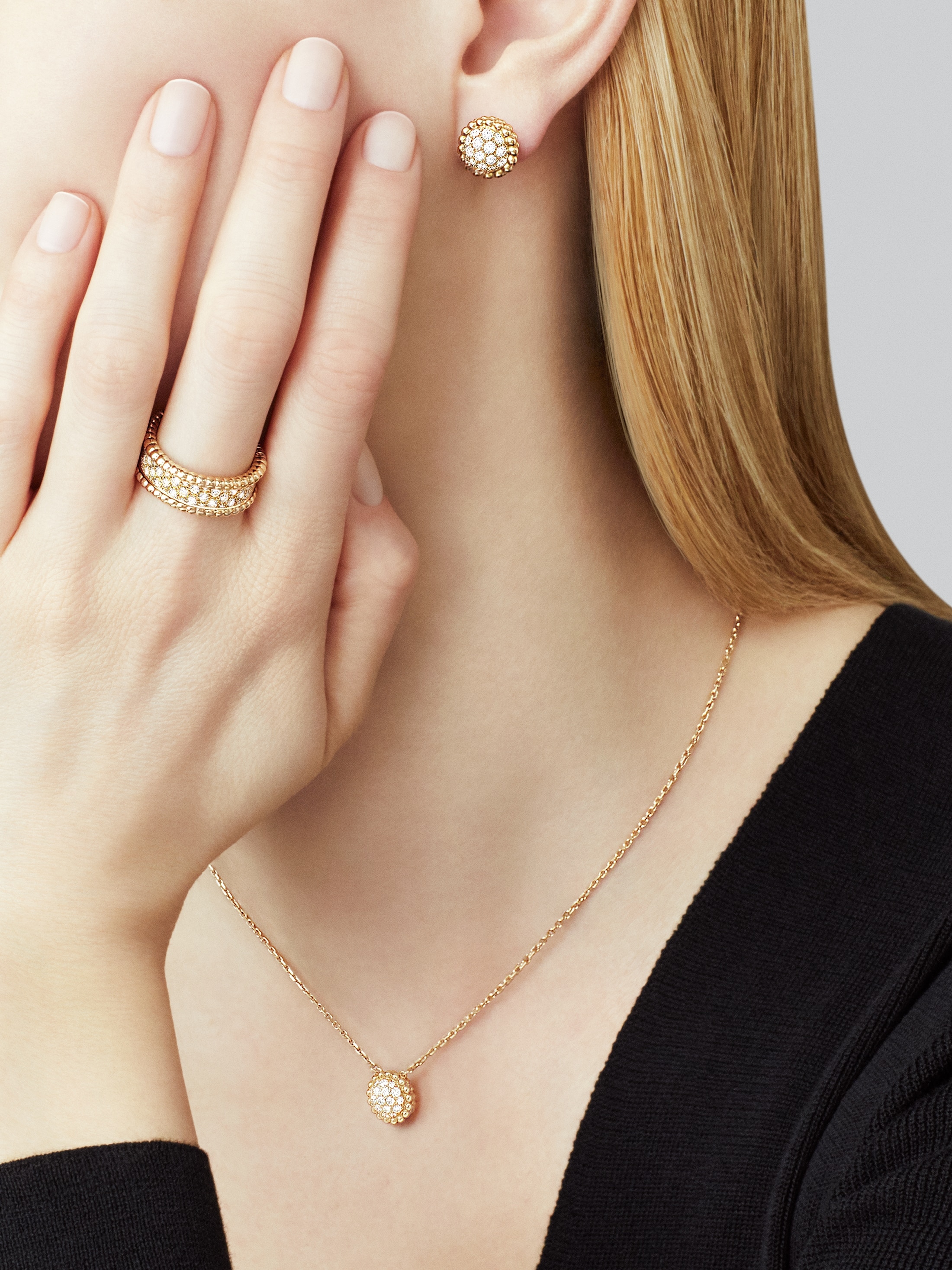 Perlée diamonds earrings