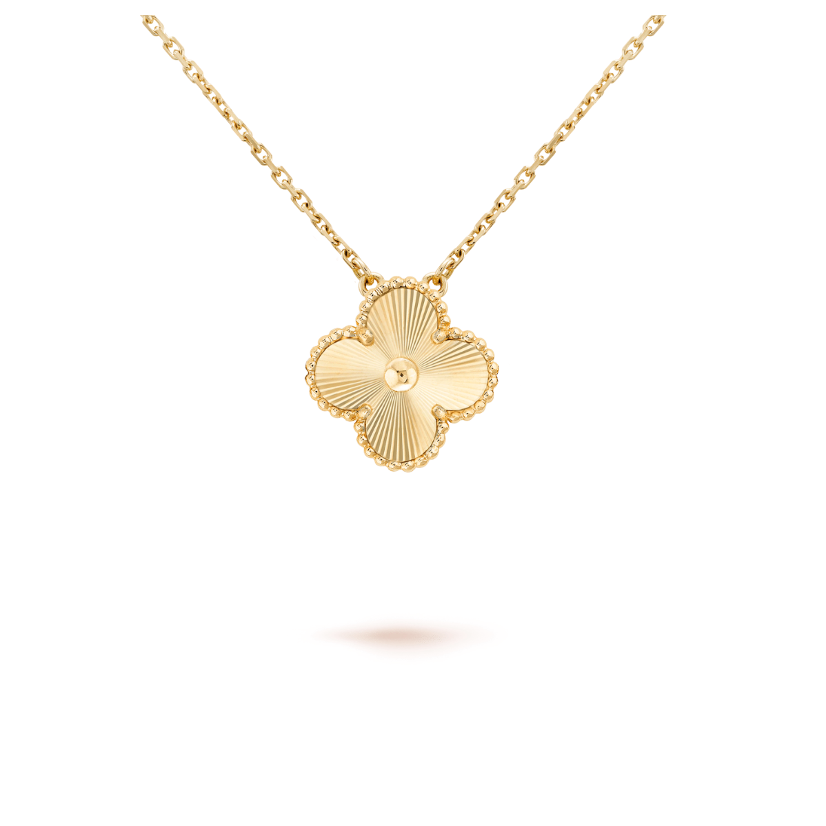 Van Cleef&Arpels VintageVan Cleef&Arpels Vintage Alhambra pendant The pendant is attached to the necklace’s chain 18K yellow gold