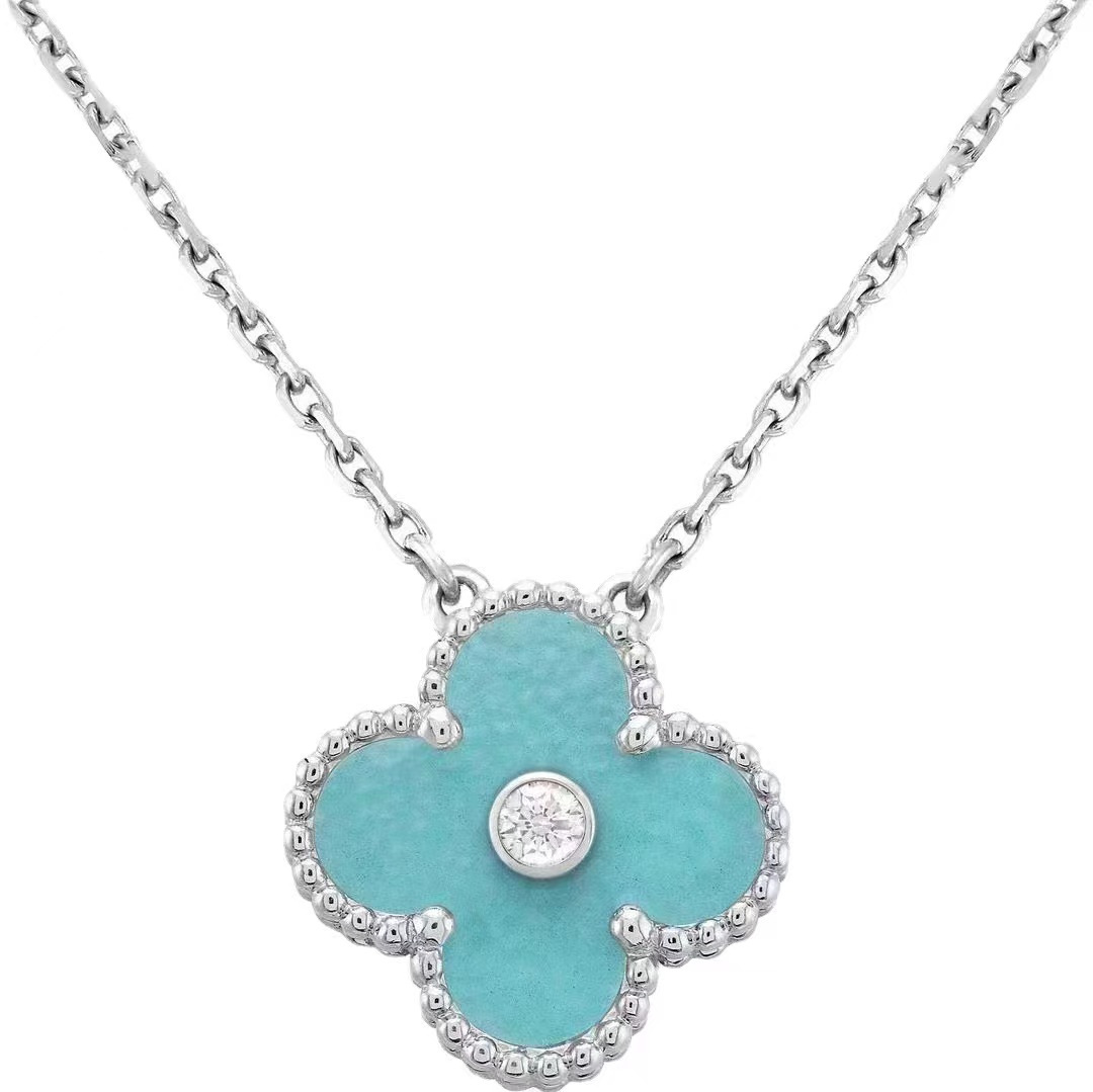 Van Cleef&Arpels Vintage Alhambra pendant