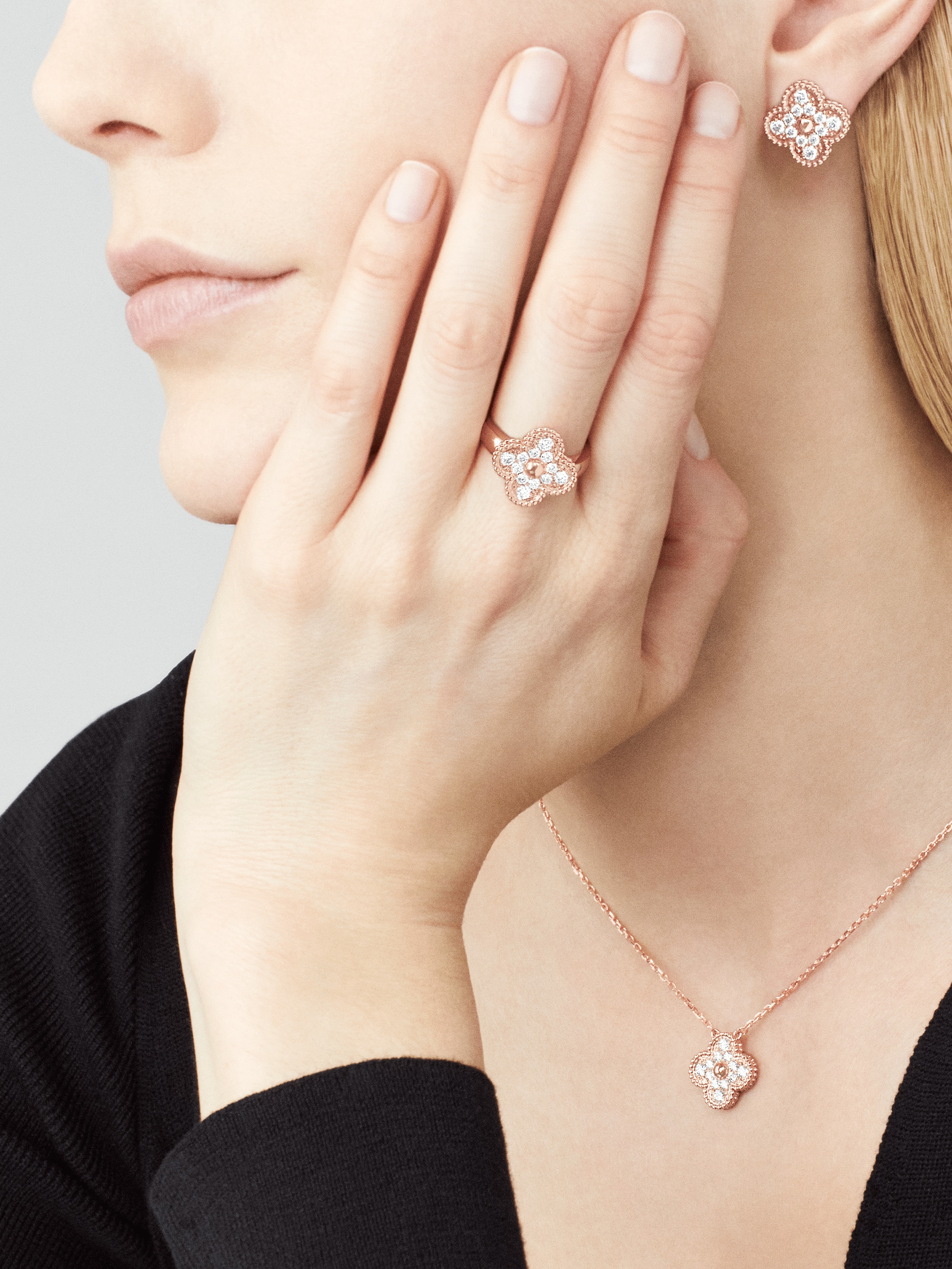 Van Cleef&Arpels Vintage Alhambra pendant