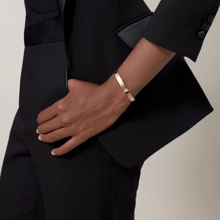 KADIR-LOVE BRACELET Live port design YELLOW GOLD