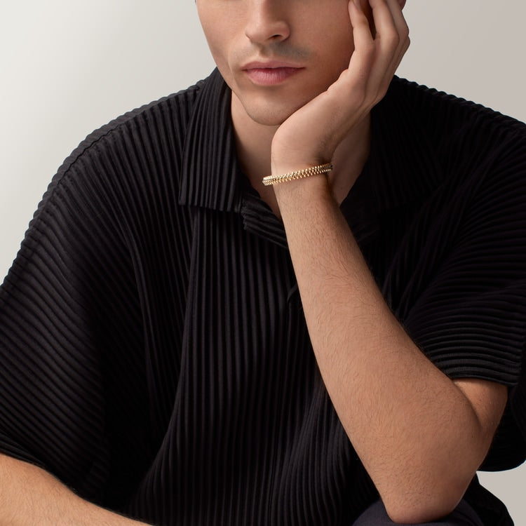 Carty Bullet Single Row Yellow Gold Bracelet Small Model