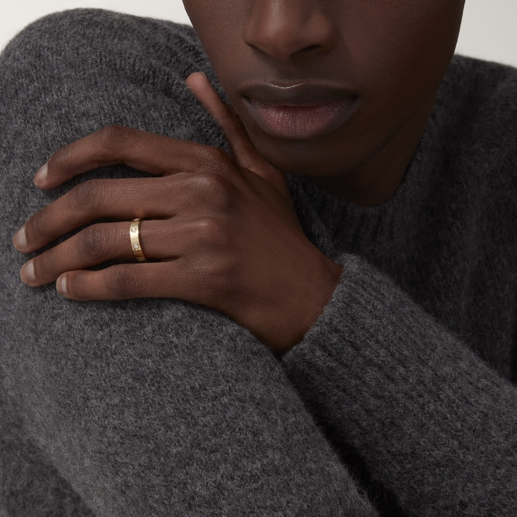 KADIR-LOVE WEDDING BAND, 8 DIAMONDS