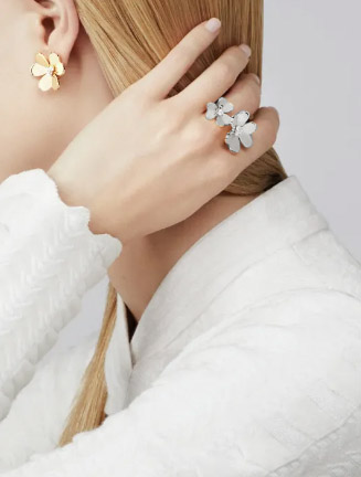 Frivole Between the Finger Ring white gold, Diamond