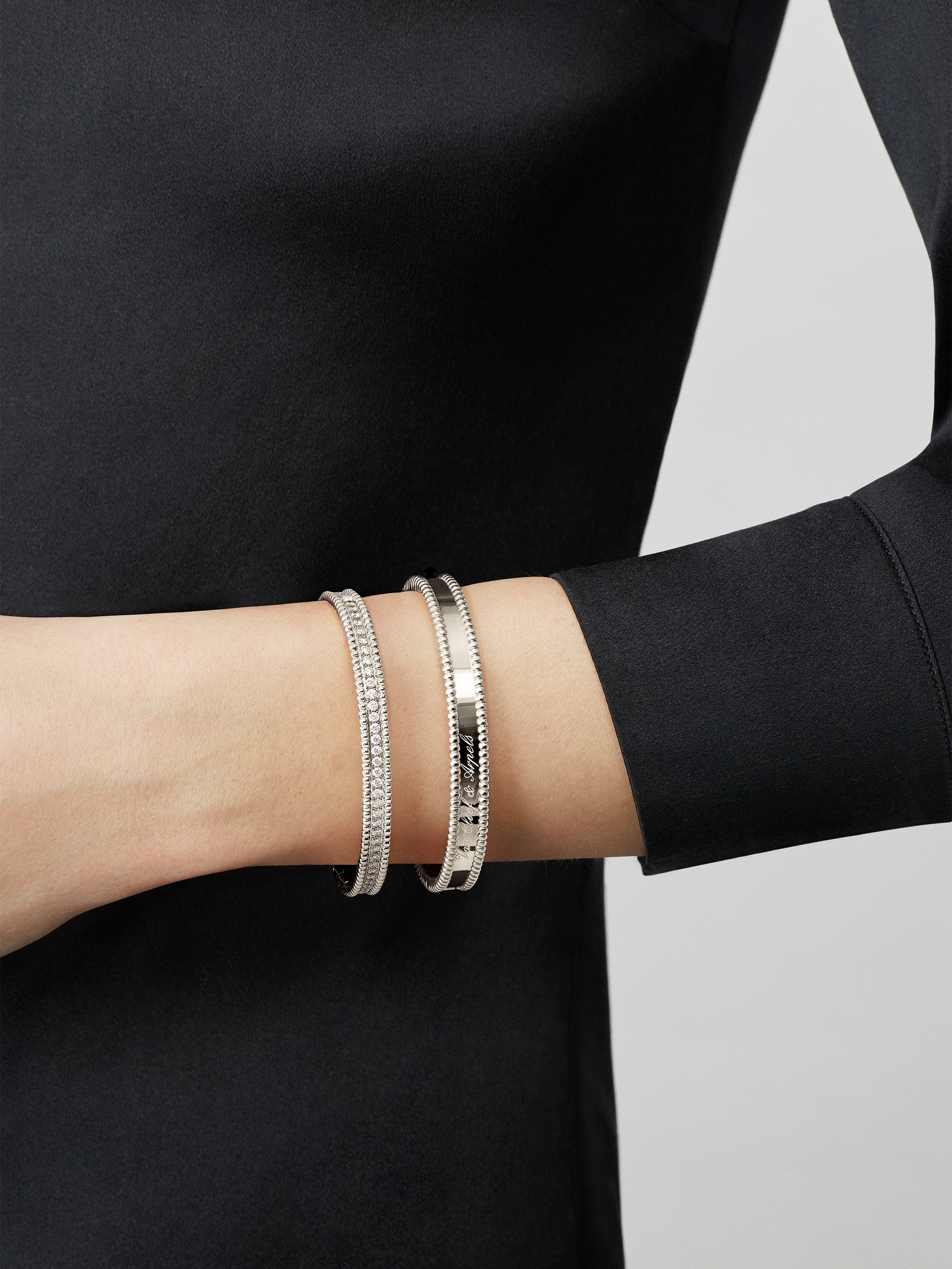 Perlée diamonds bracelet