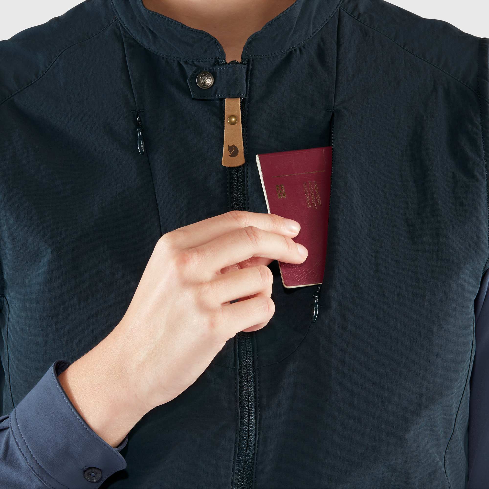 Travellers MT Vest W